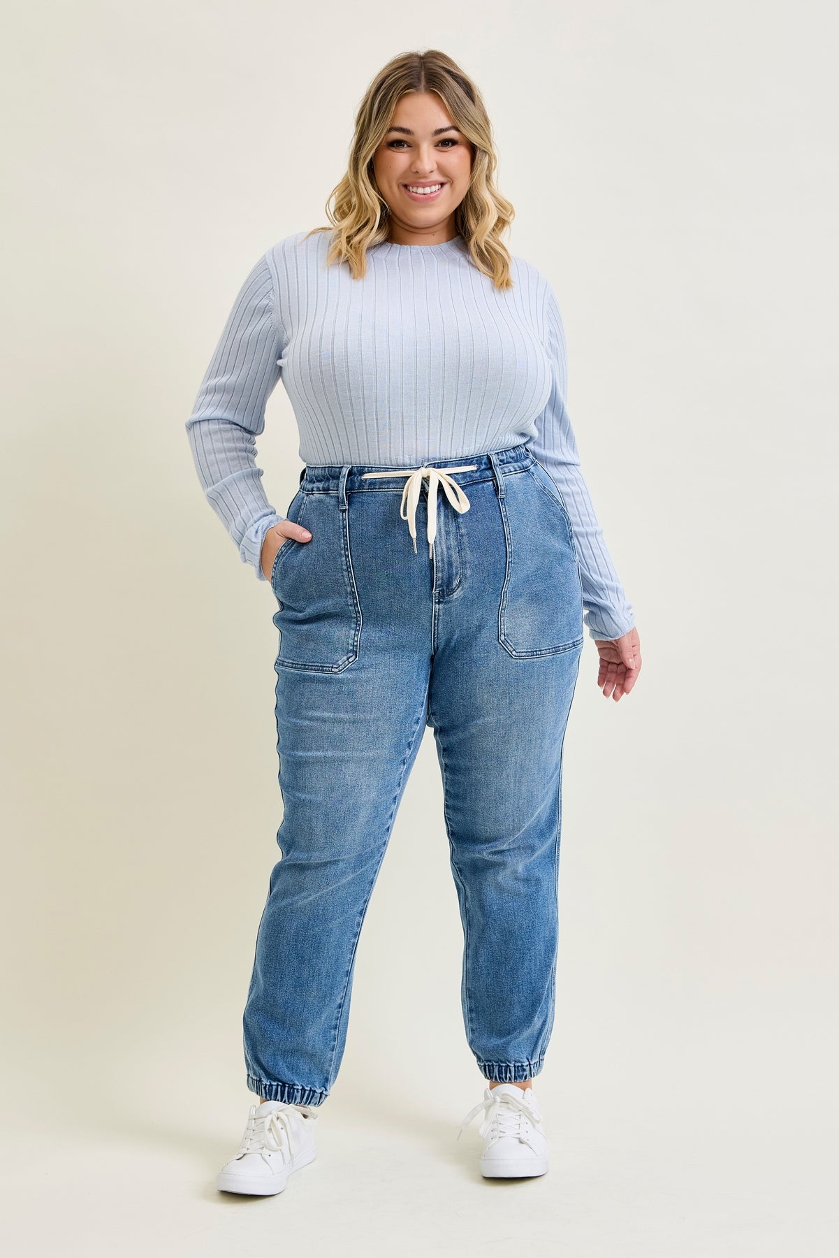 Elena Joggers - PLUS