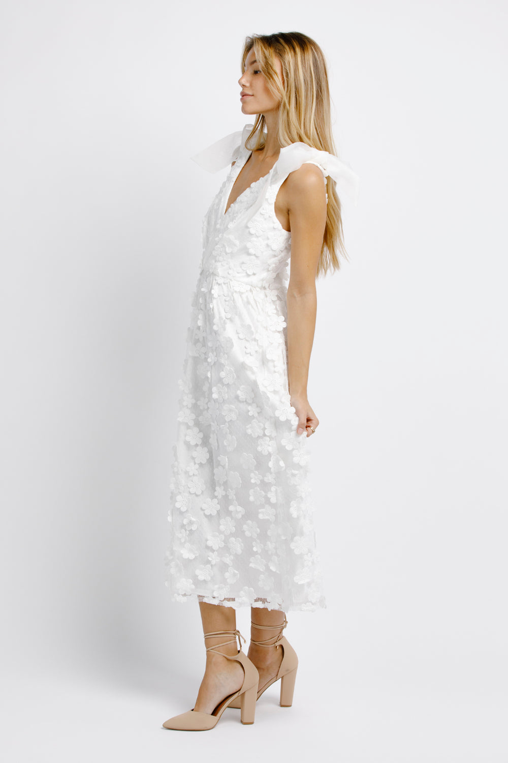 Adalynn White 3D Floral Embroidered Midi Dress