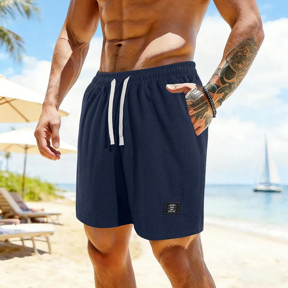 Men’s casual shorts with side pockets and a drawstring elastic waistband
