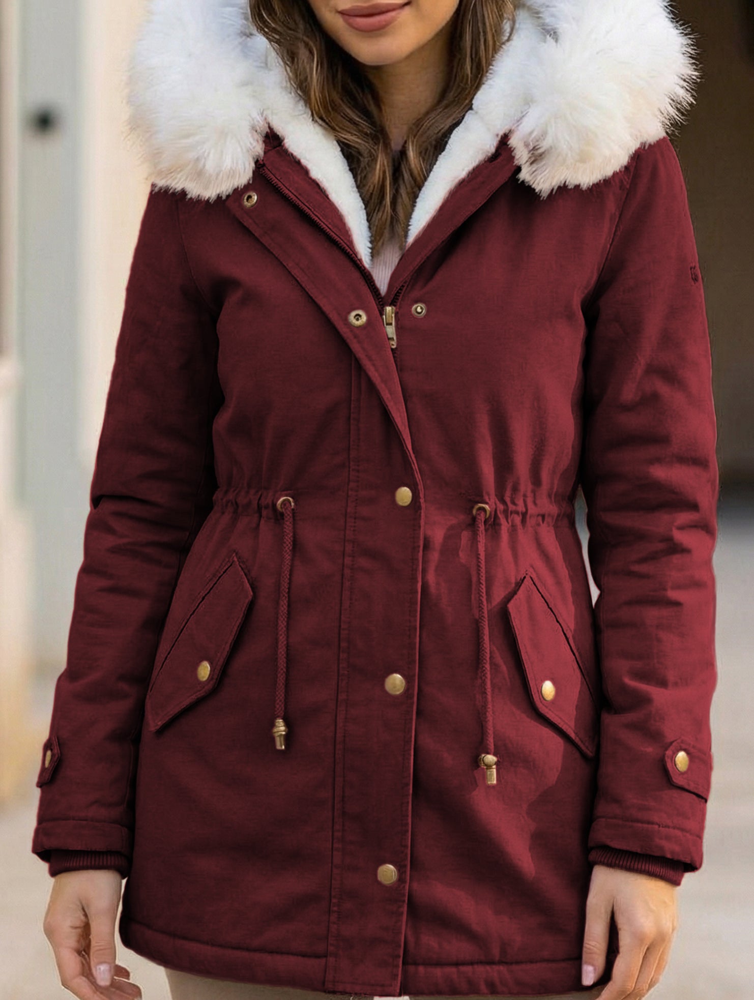 Thick and warm mid-length coat