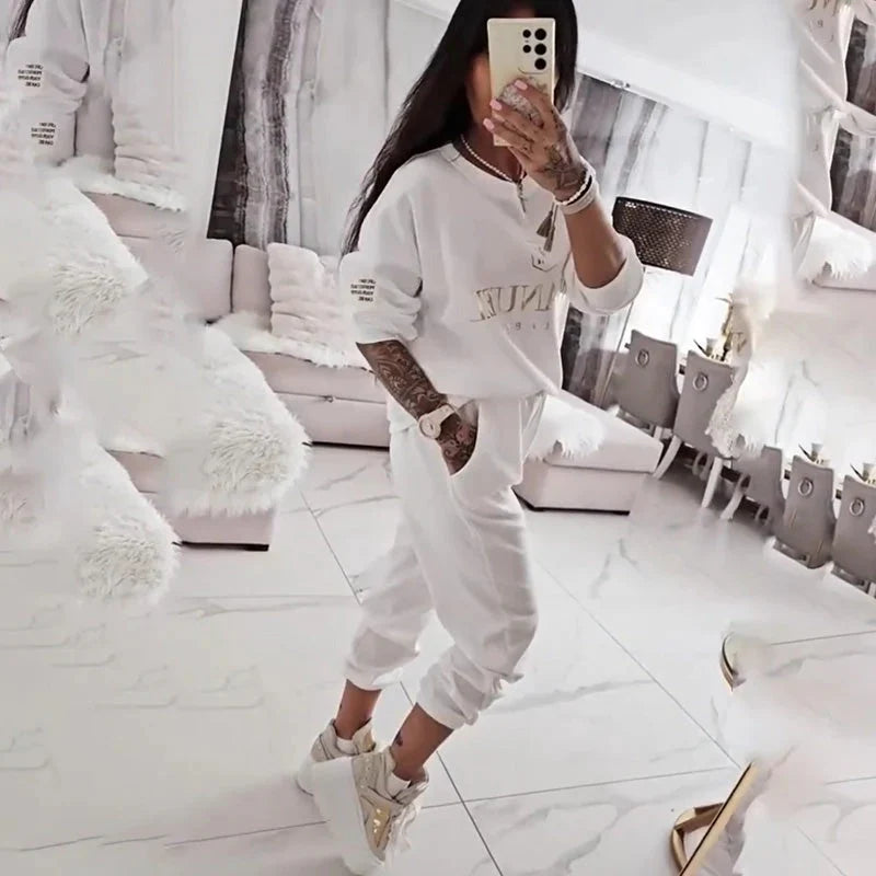 Long-sleeved top and pants