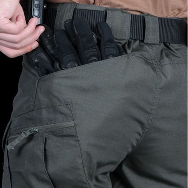 Men's Multifunctional Waterproof Multi-pocket Outdoor Tactical Shorts