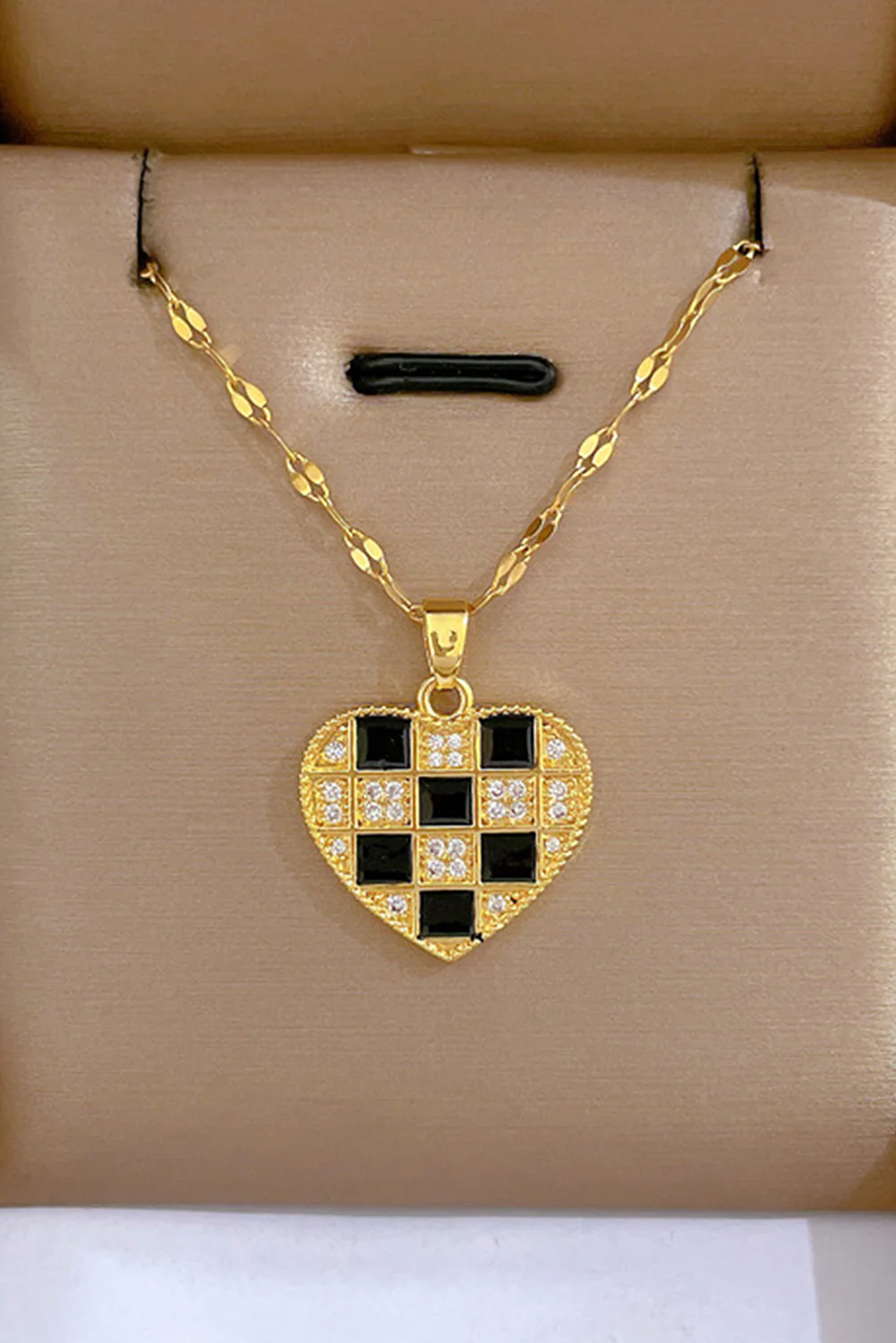 Gold Checker Heart Shape Pendant Necklace