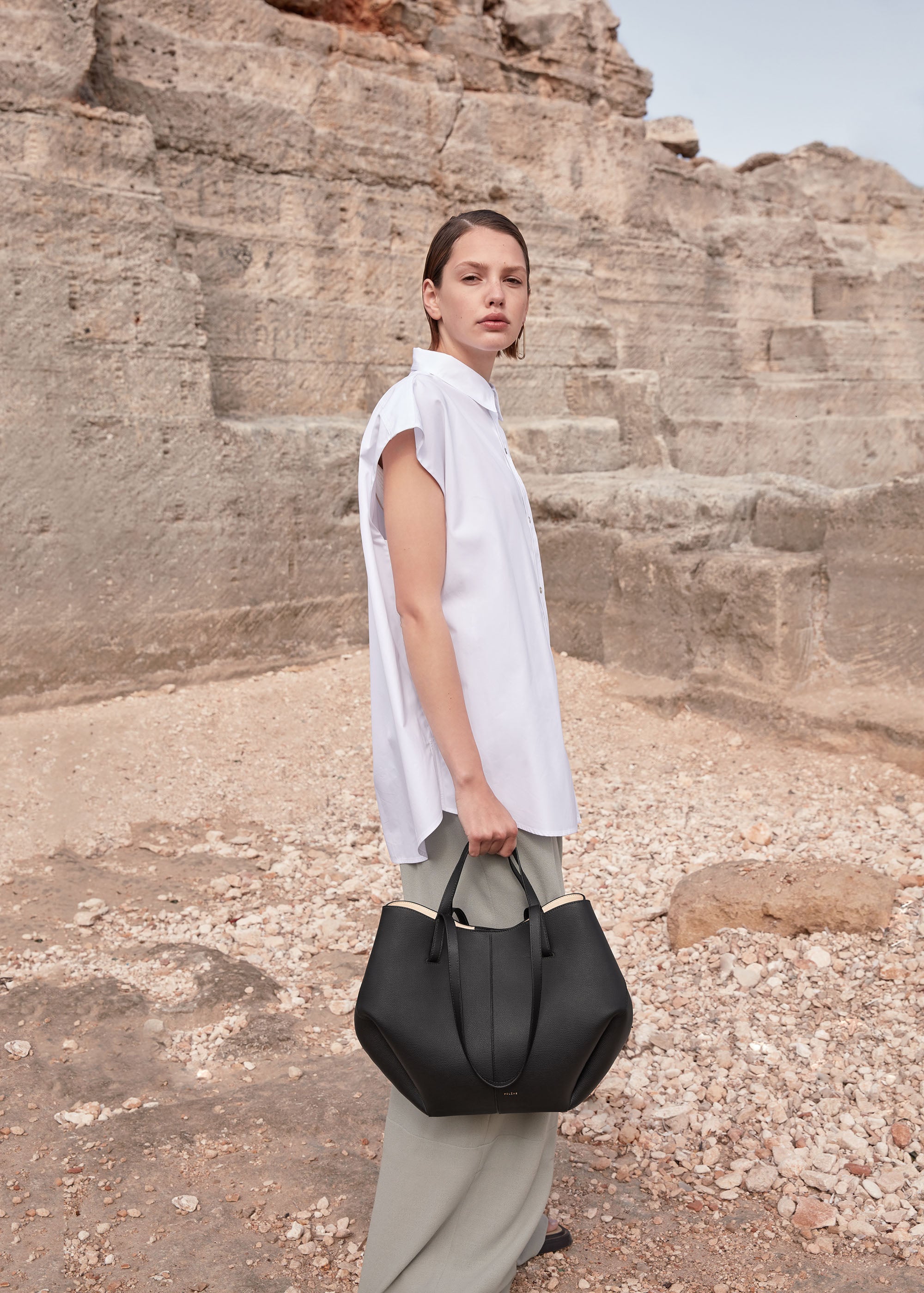 Cyme - Textured Black Clearance sale