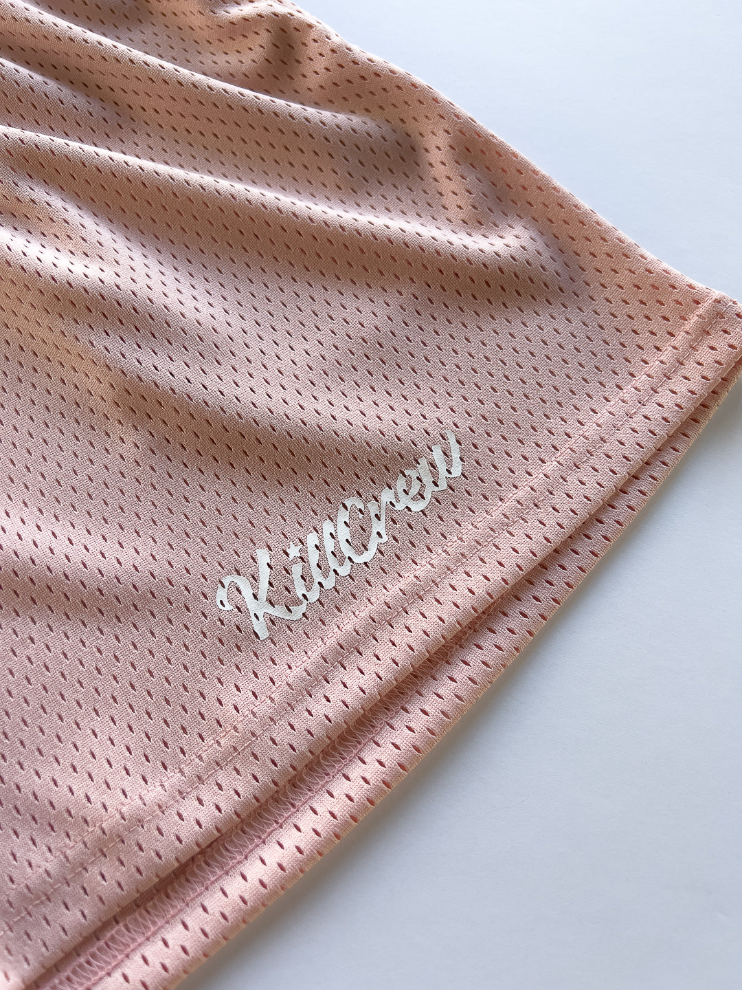 VENTED MESH SHORTS SCRIPT - ROSE / WHITE