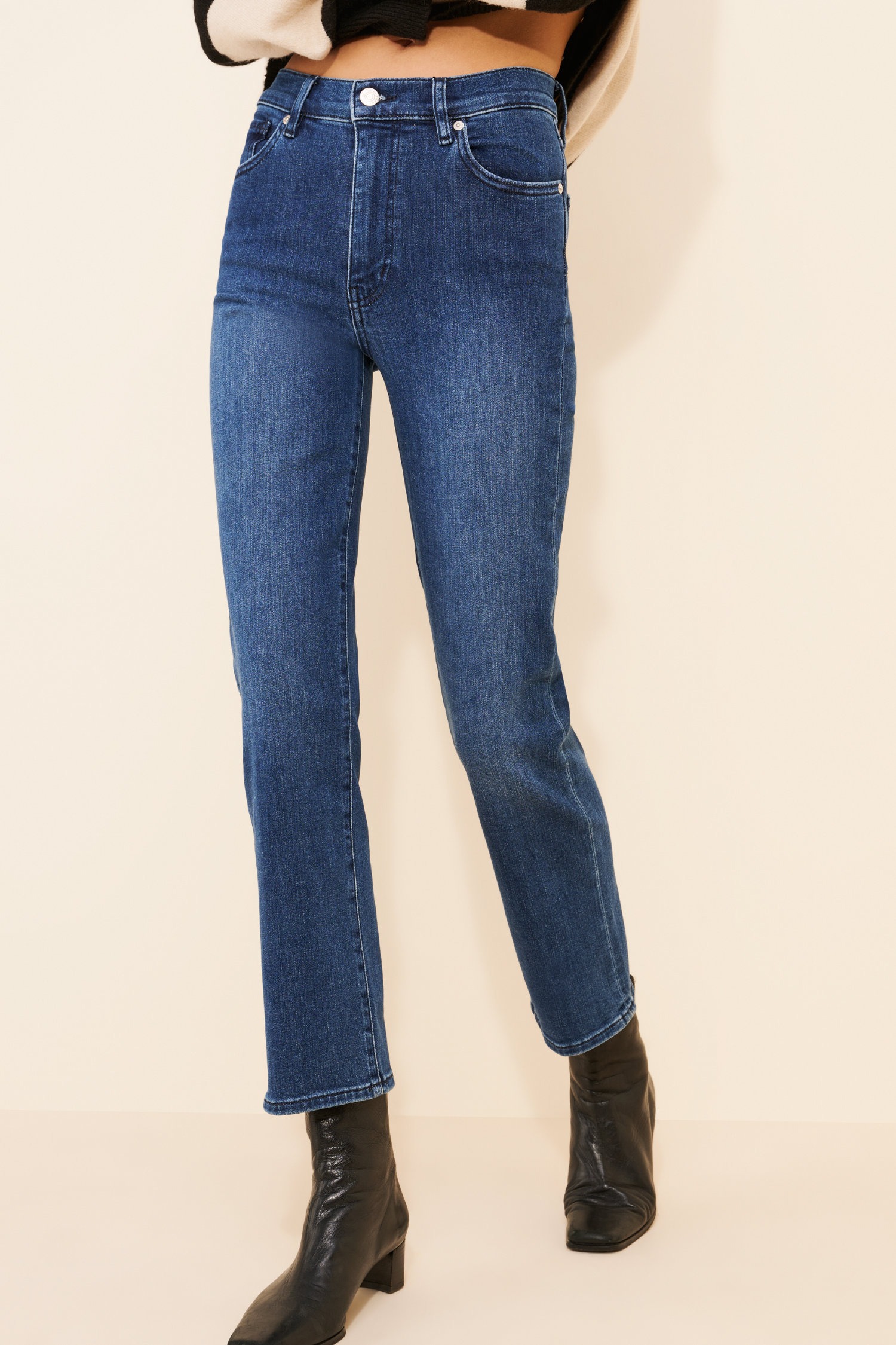 High Rise Straight Fit Ankle Length Jeans