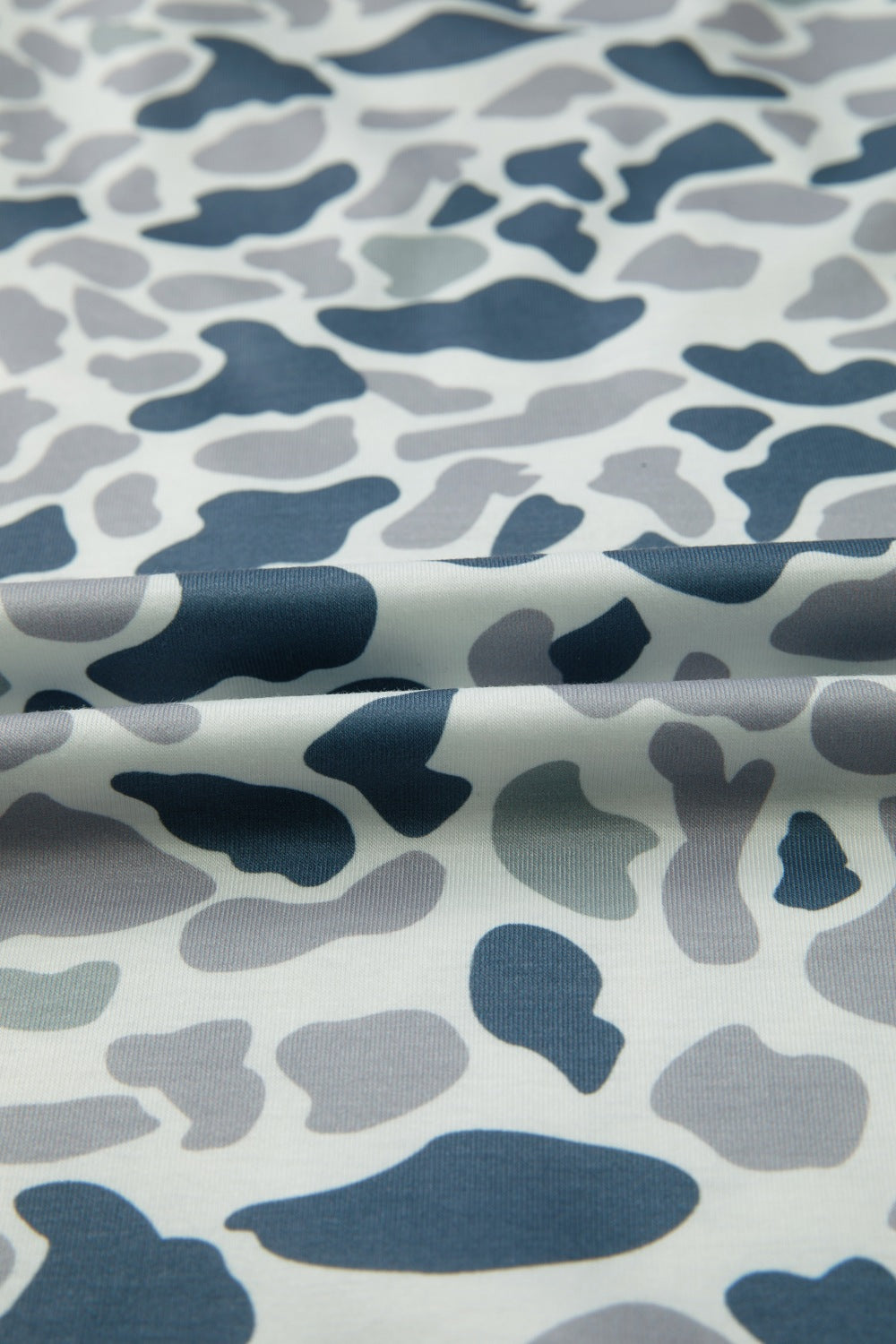 Camo Print V-Neck Pocket T-Shirt