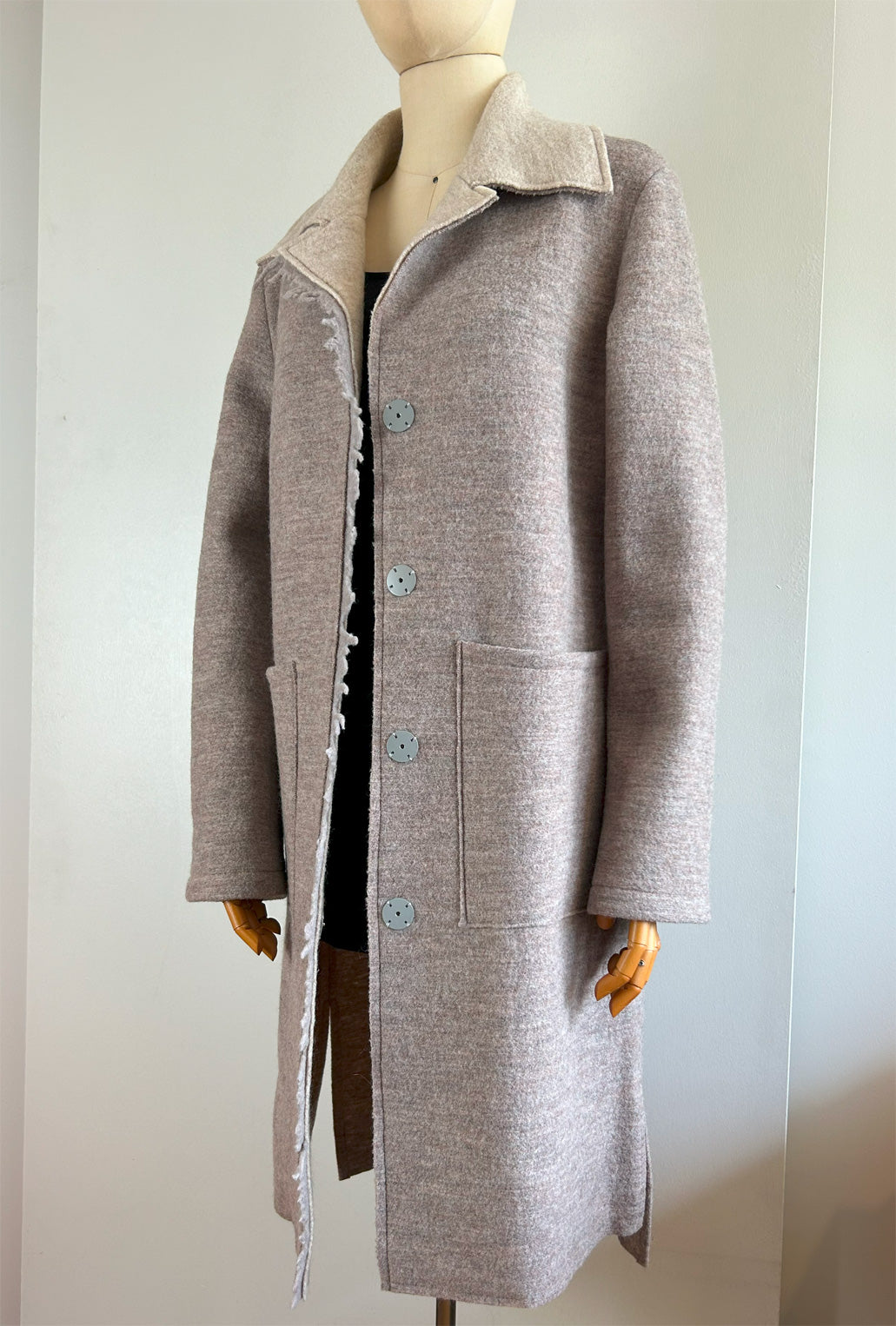 ALMOND ESSENTIAL COAT