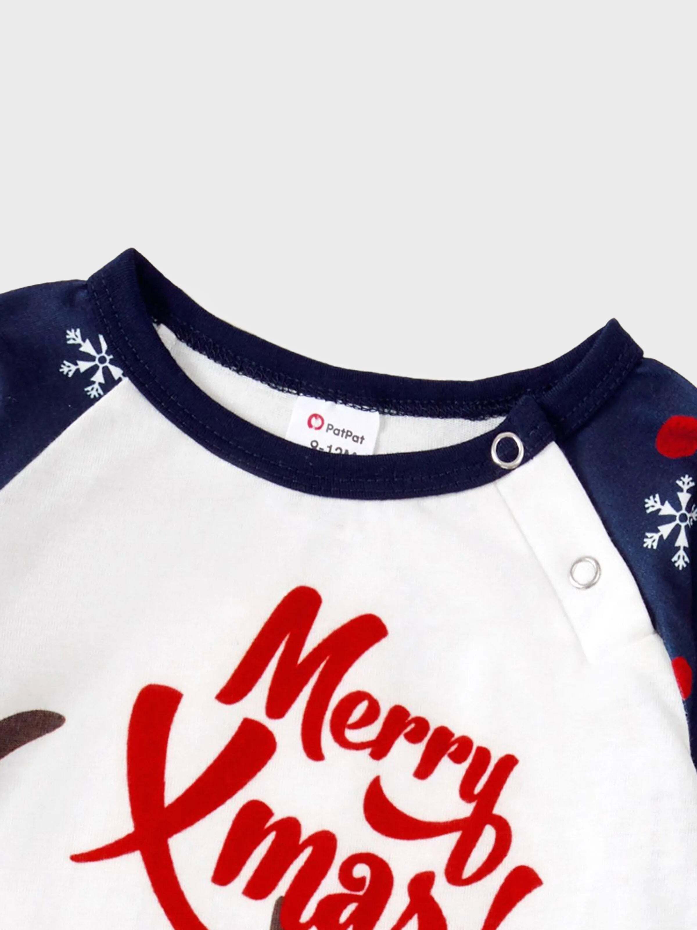 Christmas Family Pajamas Reindeer Pattern Big Graphic Raglan Sleeves Pajamas Sets with Christmas Socks Dark blue/White/Red
