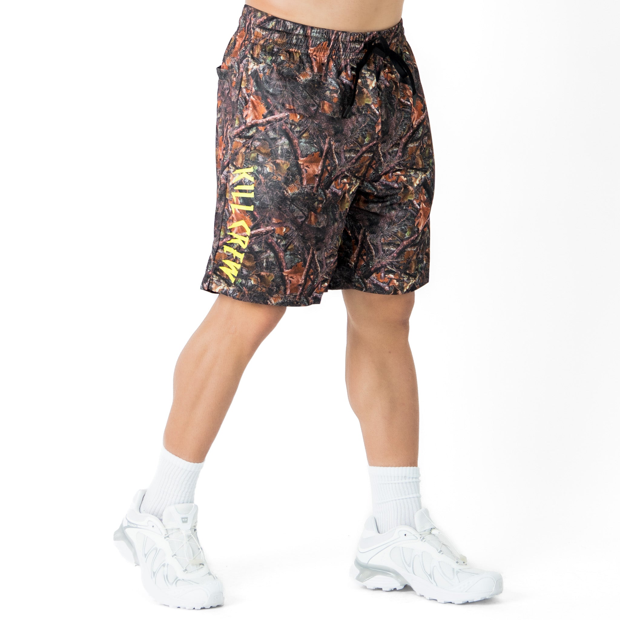 RELAXED CUT SHORTS EMBROIDERED FLAG - CAMO / GREEN