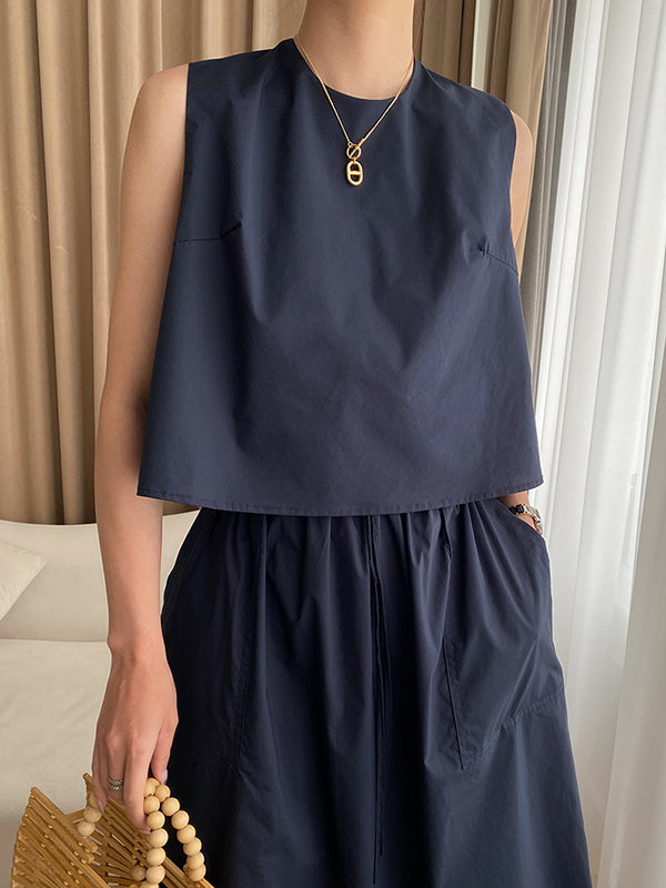 Solid Color Round-Neck Vest + High Waisted  Skirt Two Pieces Set