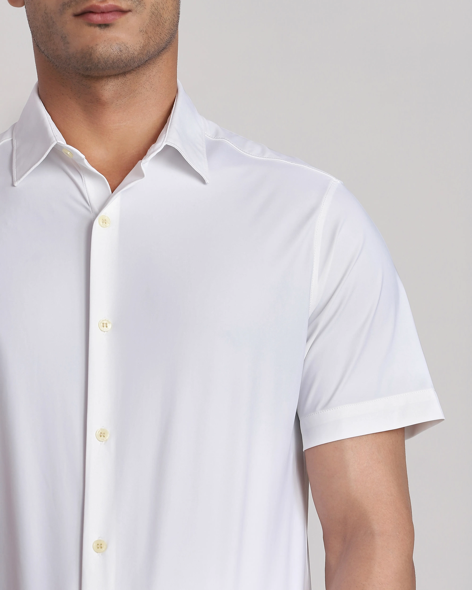 Leisure Simple Slim-Fit Breathable White Shirt