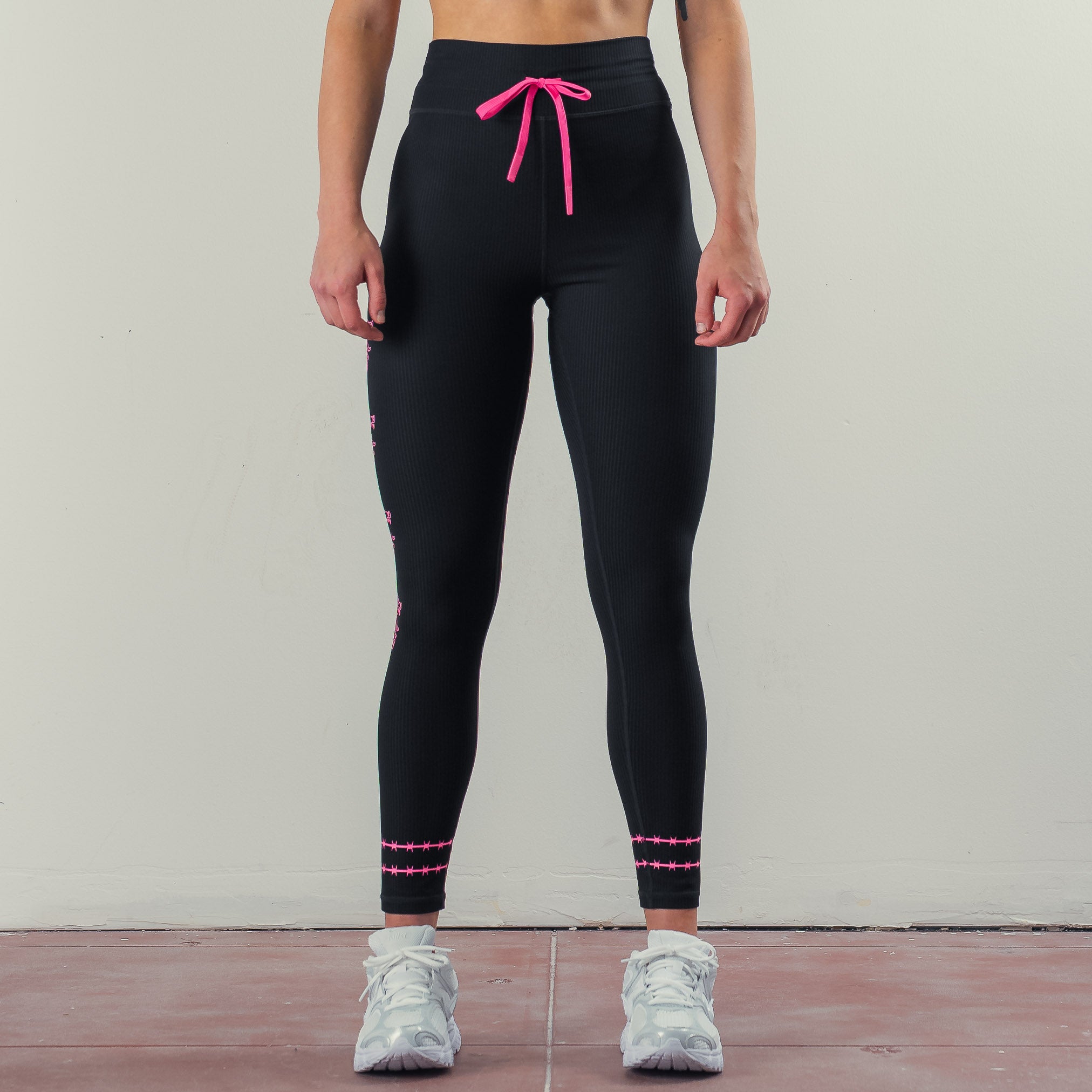RIBBED WOLF LEGGINGS - BLACK / PINK