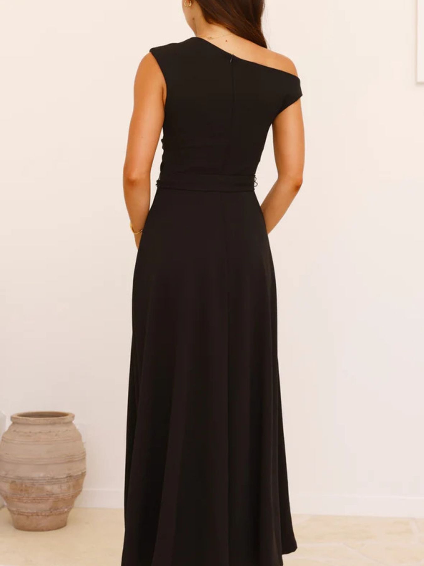 Single Shoulder Tie Waist Maxi Dress