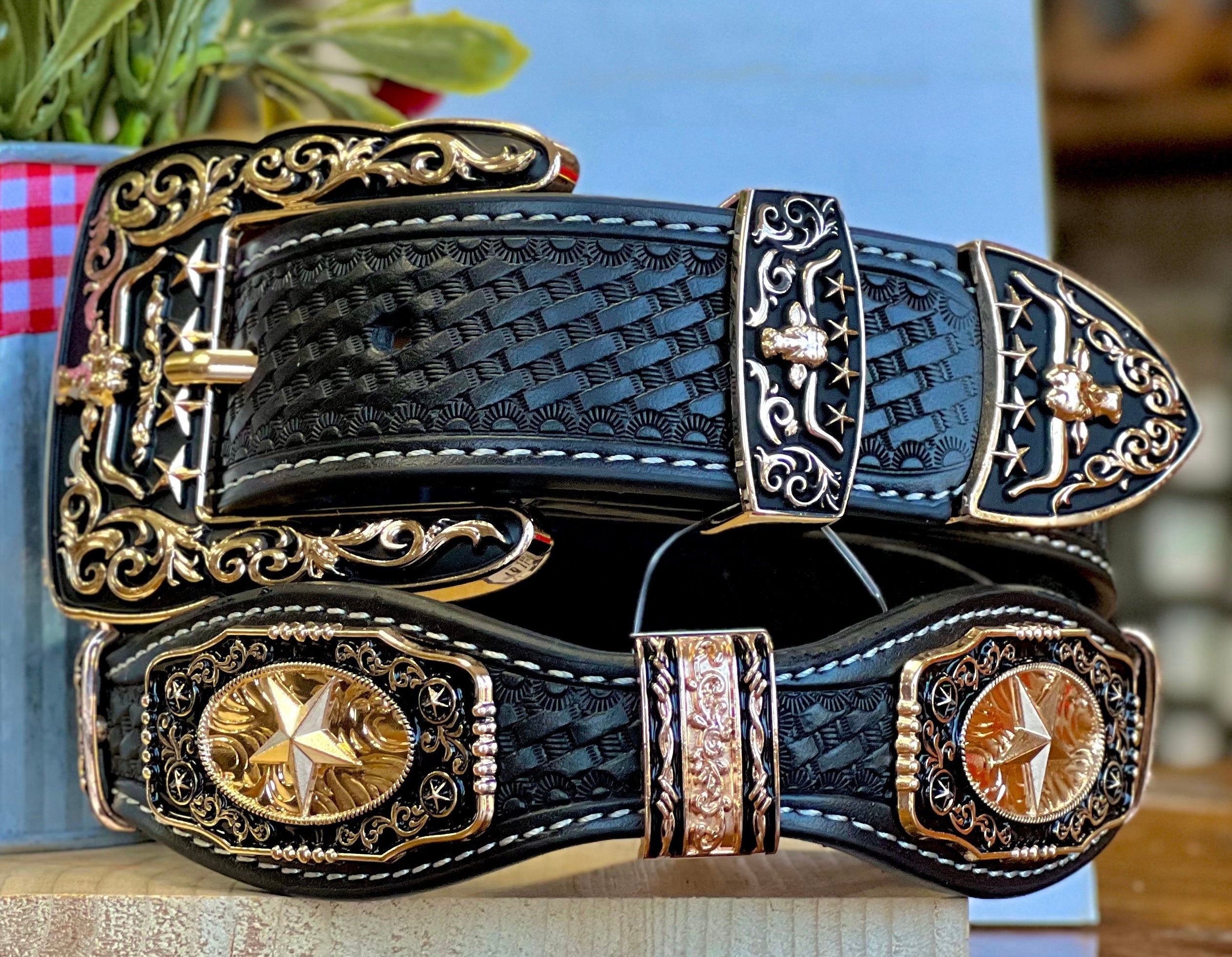 Men’s Black Leather Belt With Star Concho