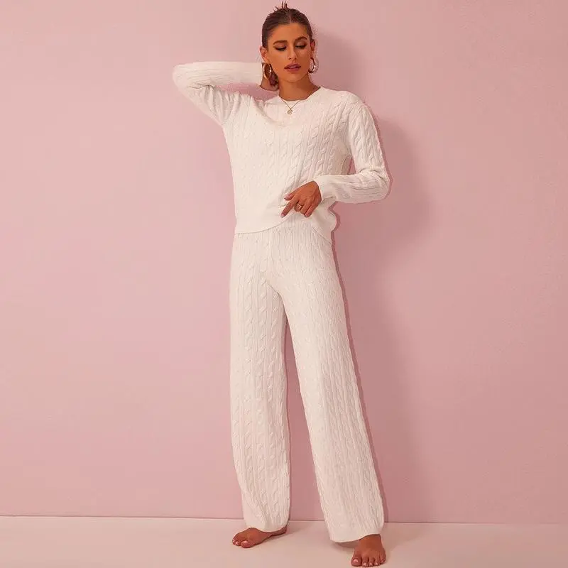 Cozy Women’s Cable-Knit Lounge Set