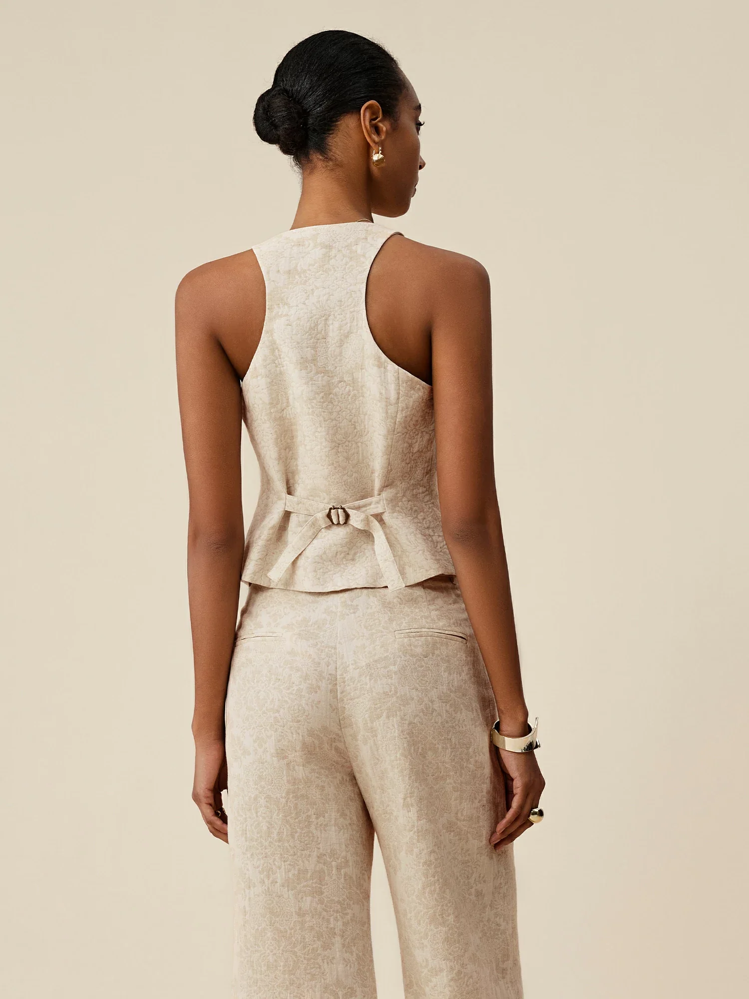 Cotton & Linen V-Neck Jacquard Vest