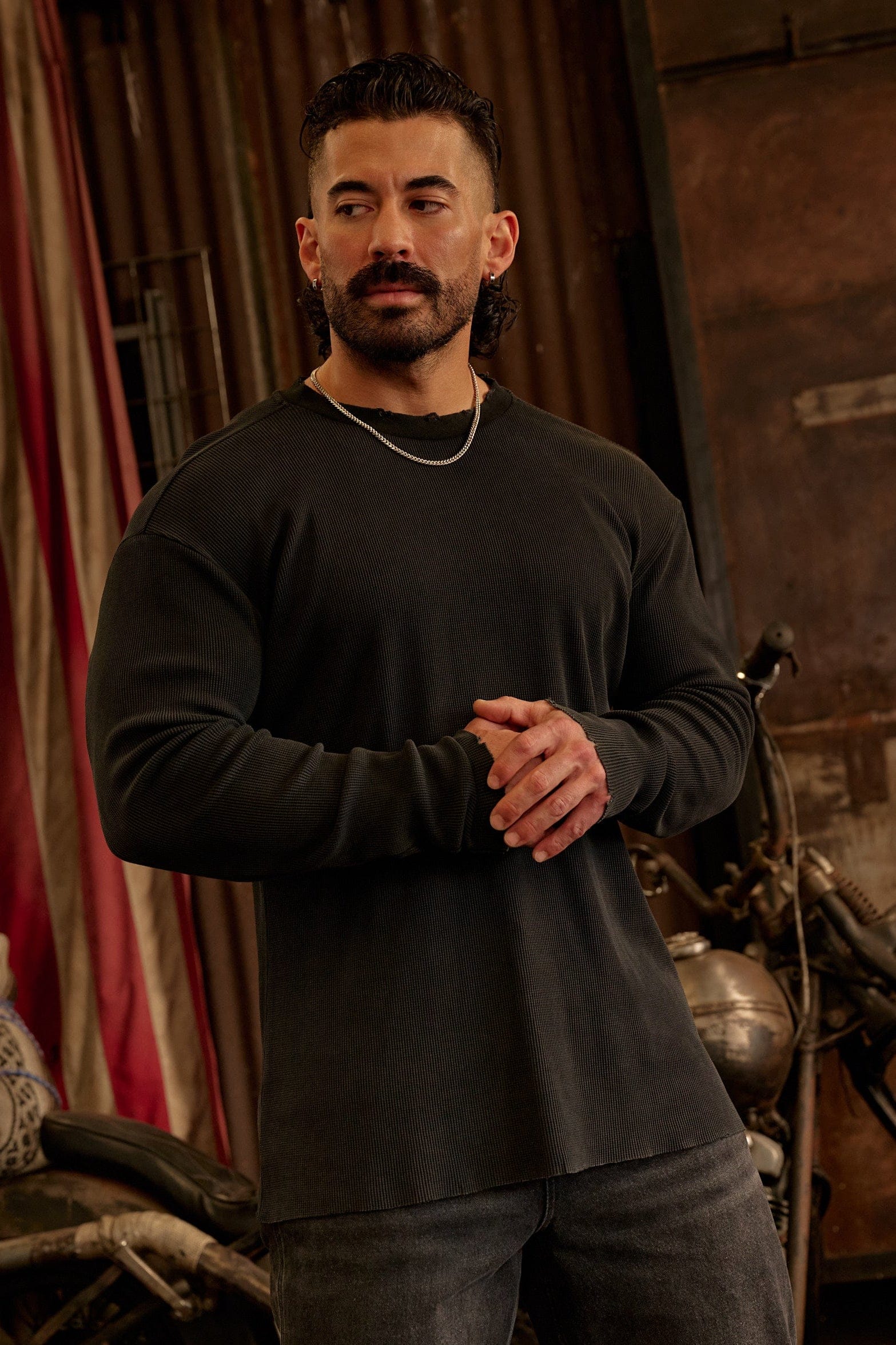 8094 - Tailored Waffle Longsleeves