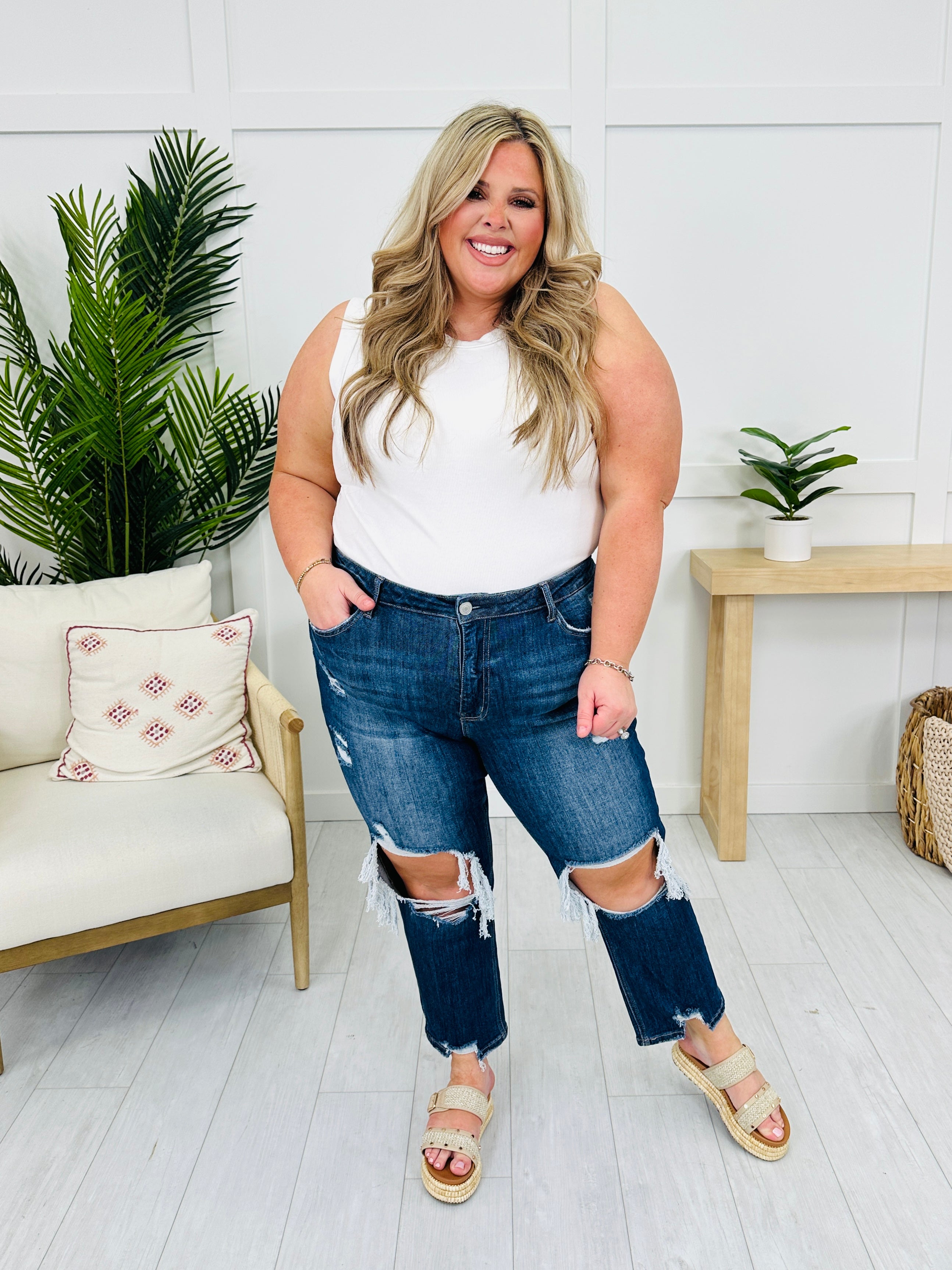 You're My Lover 2.0 Cropped Straight Leg Jeans