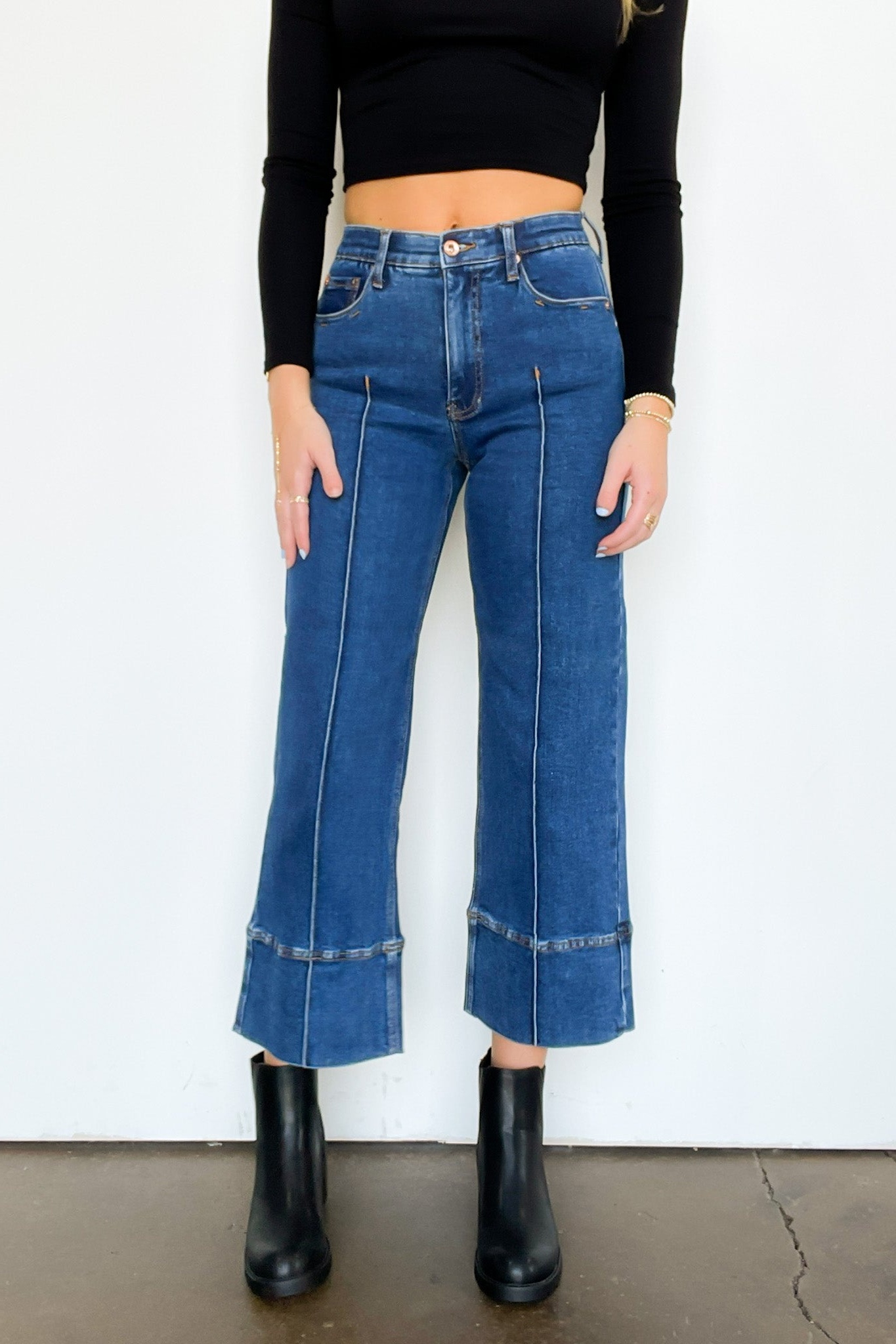 Mid Rise Crop Pleated Jeans
