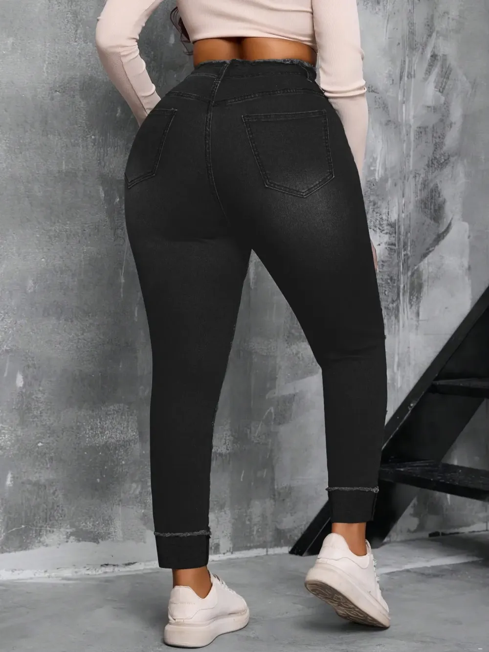 Raw Hem High-Waisted Denim Jeans with Pockets