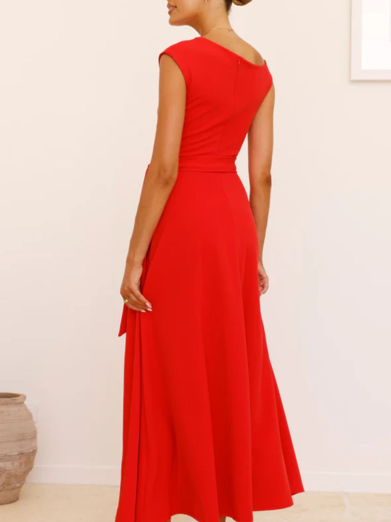 Single Shoulder Tie Waist Maxi Dress