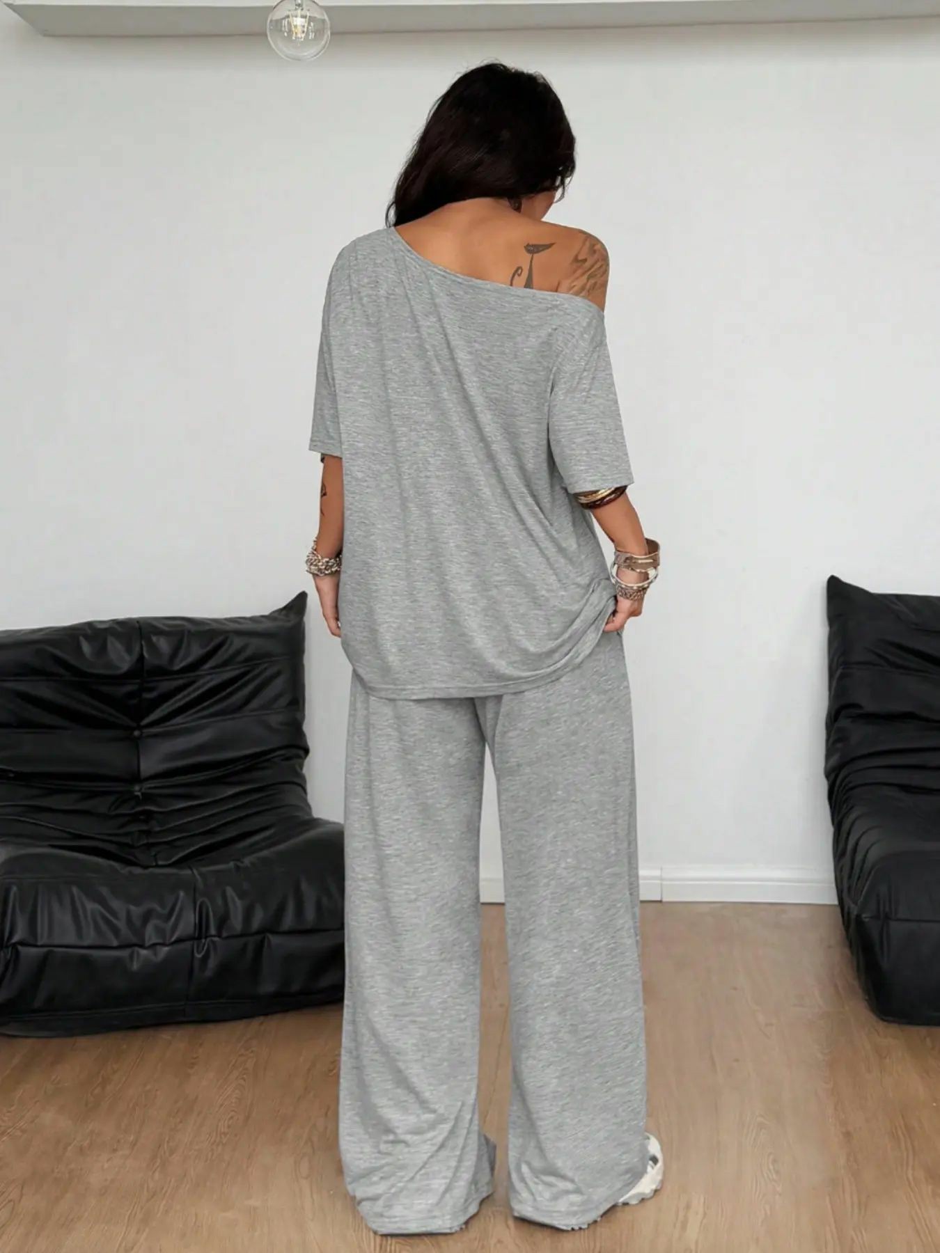 2pcs/Set Women's Minimalist Basic Daily Wear Going Out Sport Comfortable Off Shoulder T-Shirt And Wide Leg Pants Two Pieces Outfits