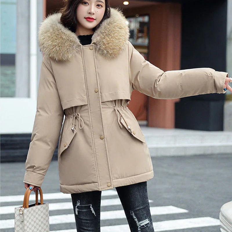 Women's winter coat with loose hood and thick synthetic fleece