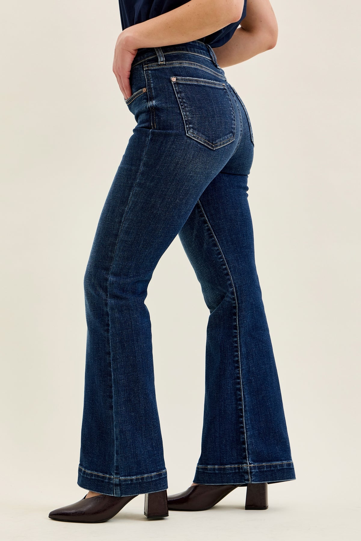 Charlotte Flare Jean (Petite)