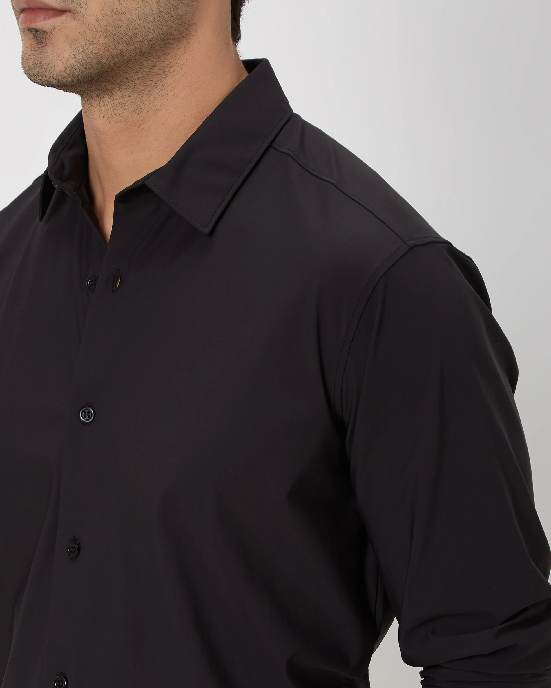Simple And Comfortable Slim-Fit Breathable Black Shirt