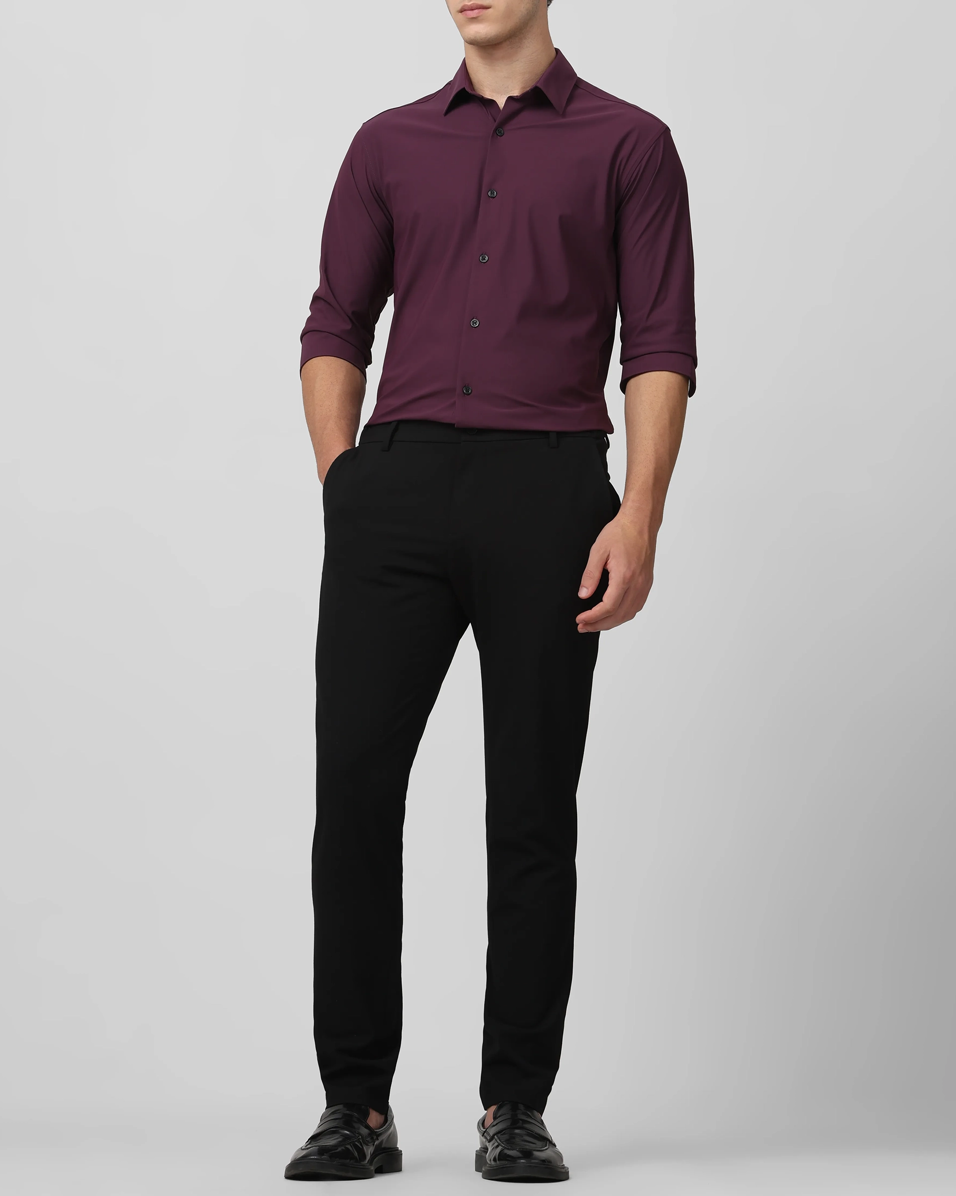 Leisure Soft And Comfortable Slim-Fit Maroon Shirt