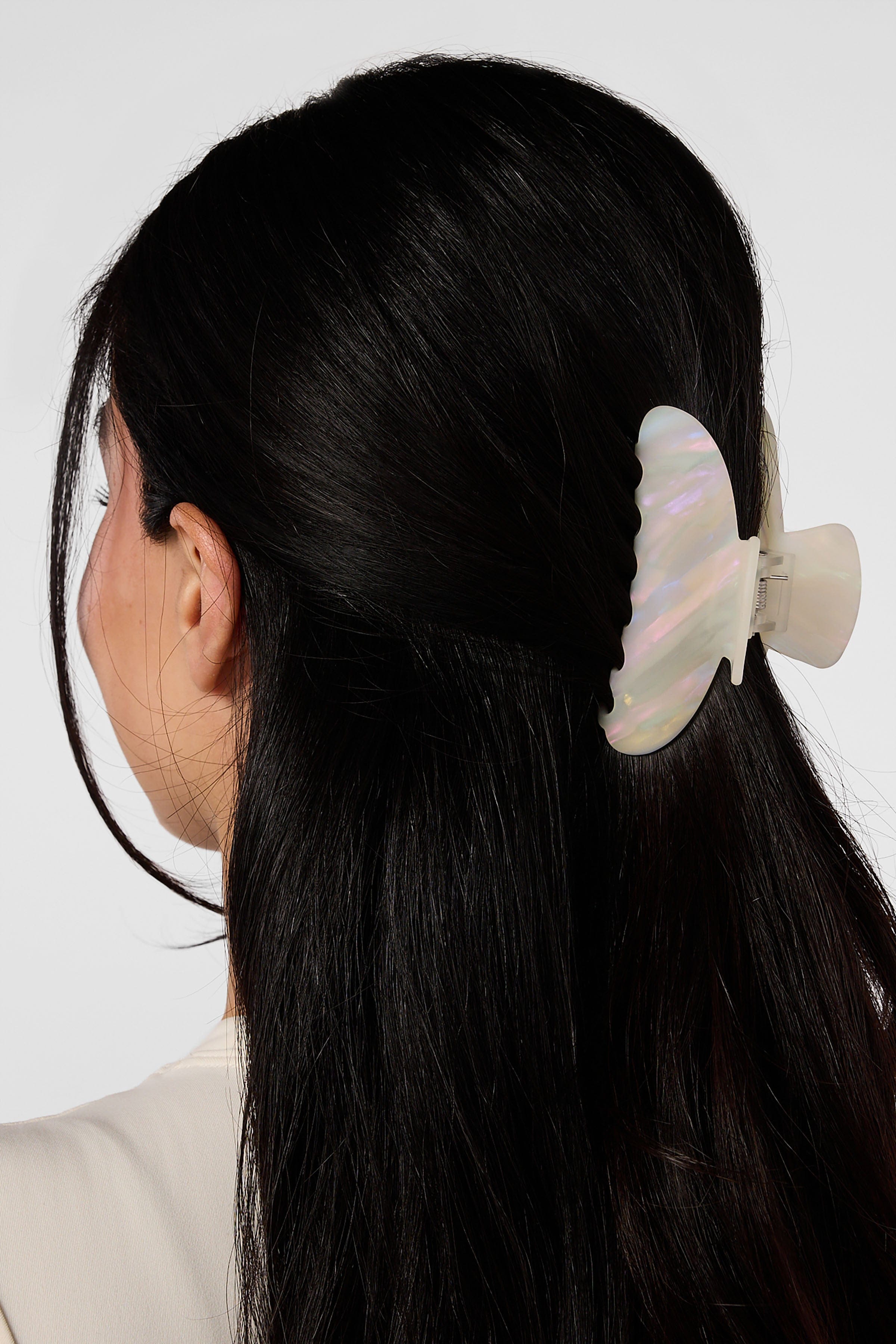 W6057 - YLA Claw Clip