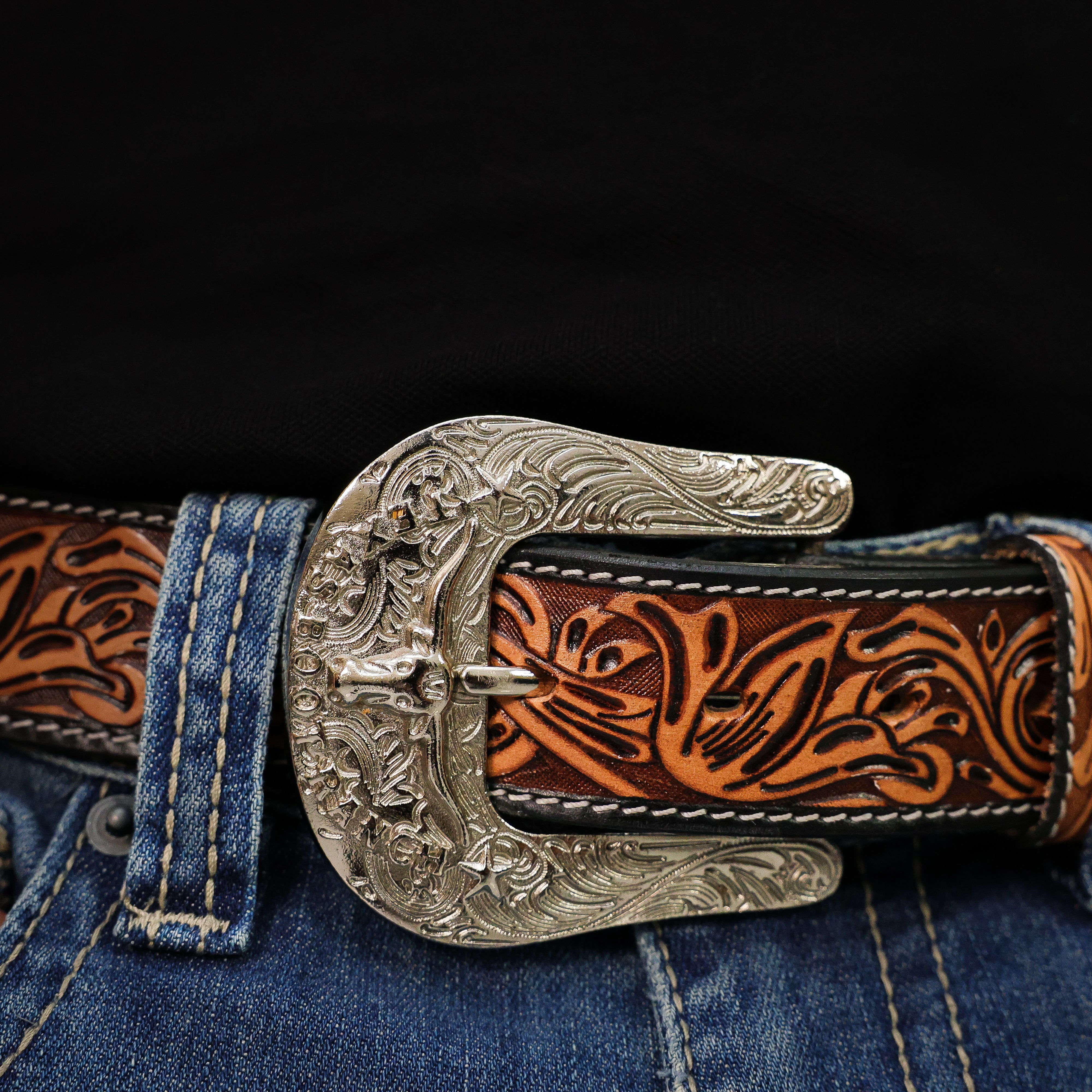 Hand-Tooled Artesanal Beaded Leather Belt
