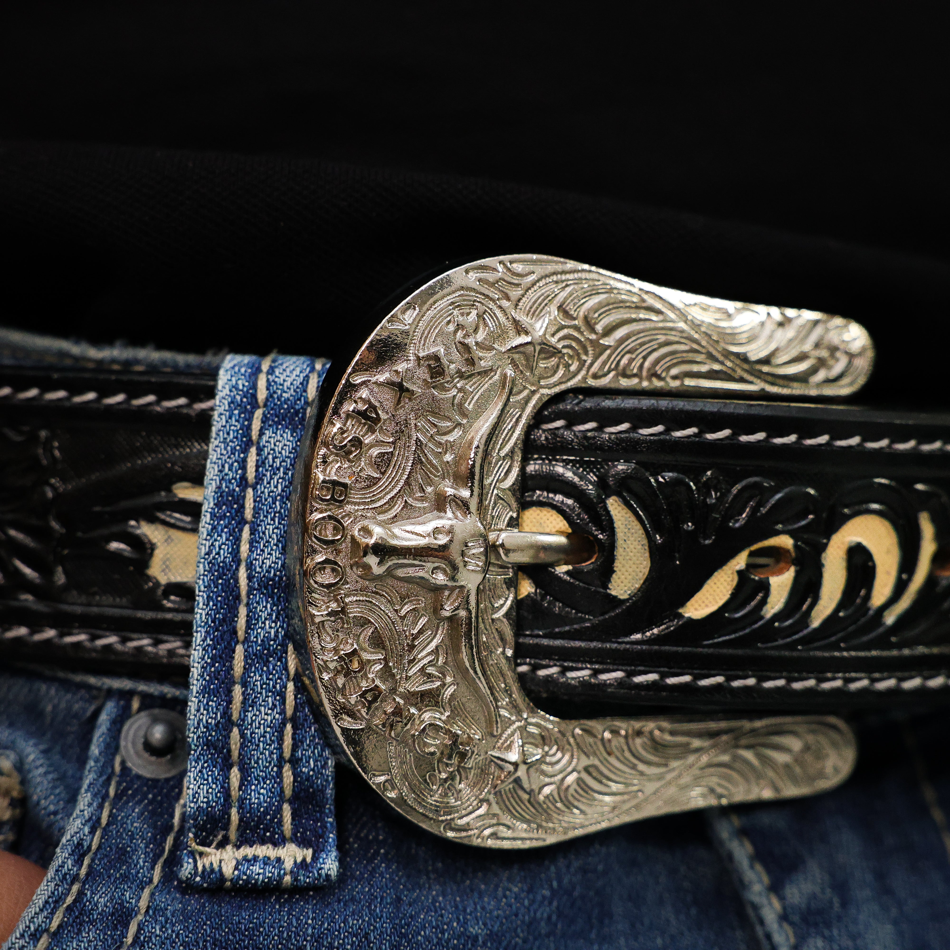 Hand-Tooled Artesanal Beaded Leather Belt