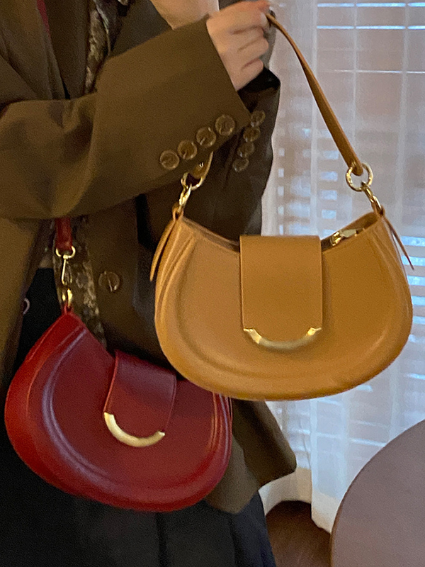 Stylish Underarm Bag Versatile Messenger Bag