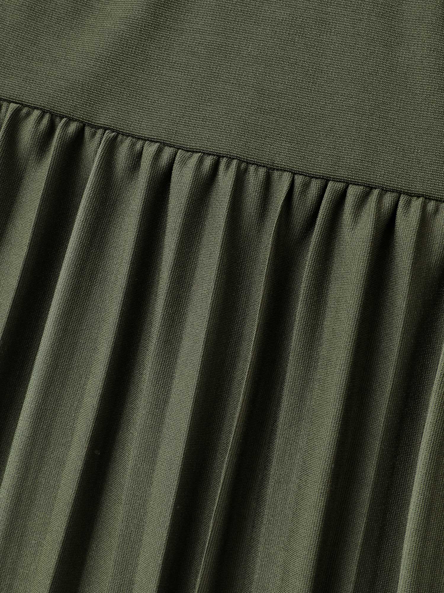 Pleated Skirt Triangular Waist Midi Dress