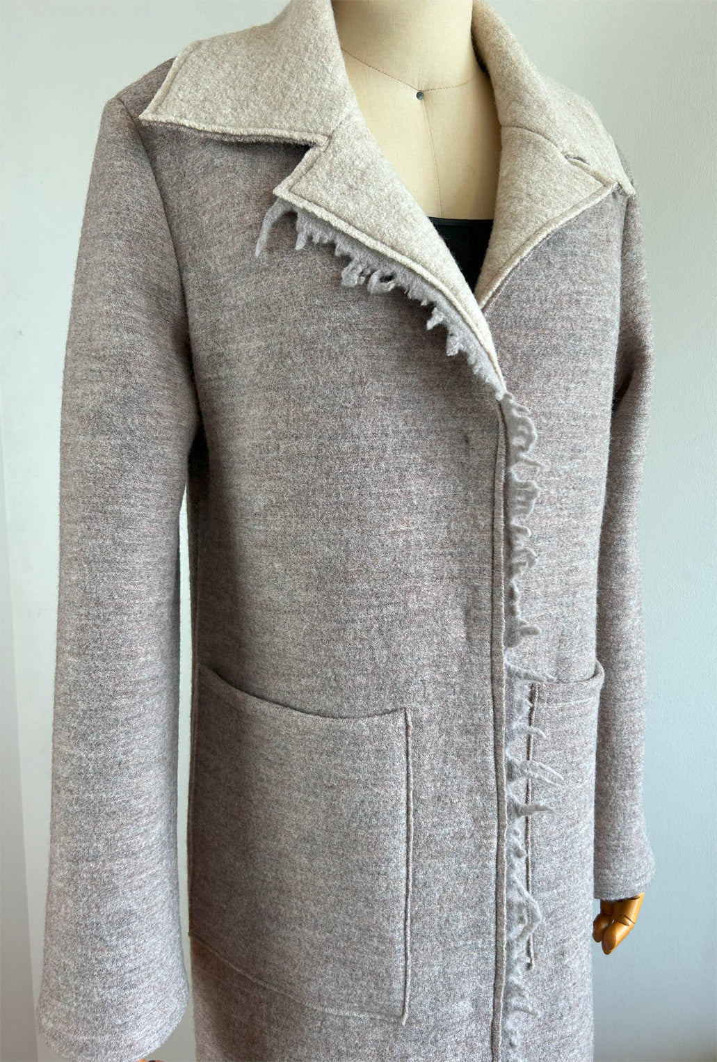 ALMOND ESSENTIAL COAT