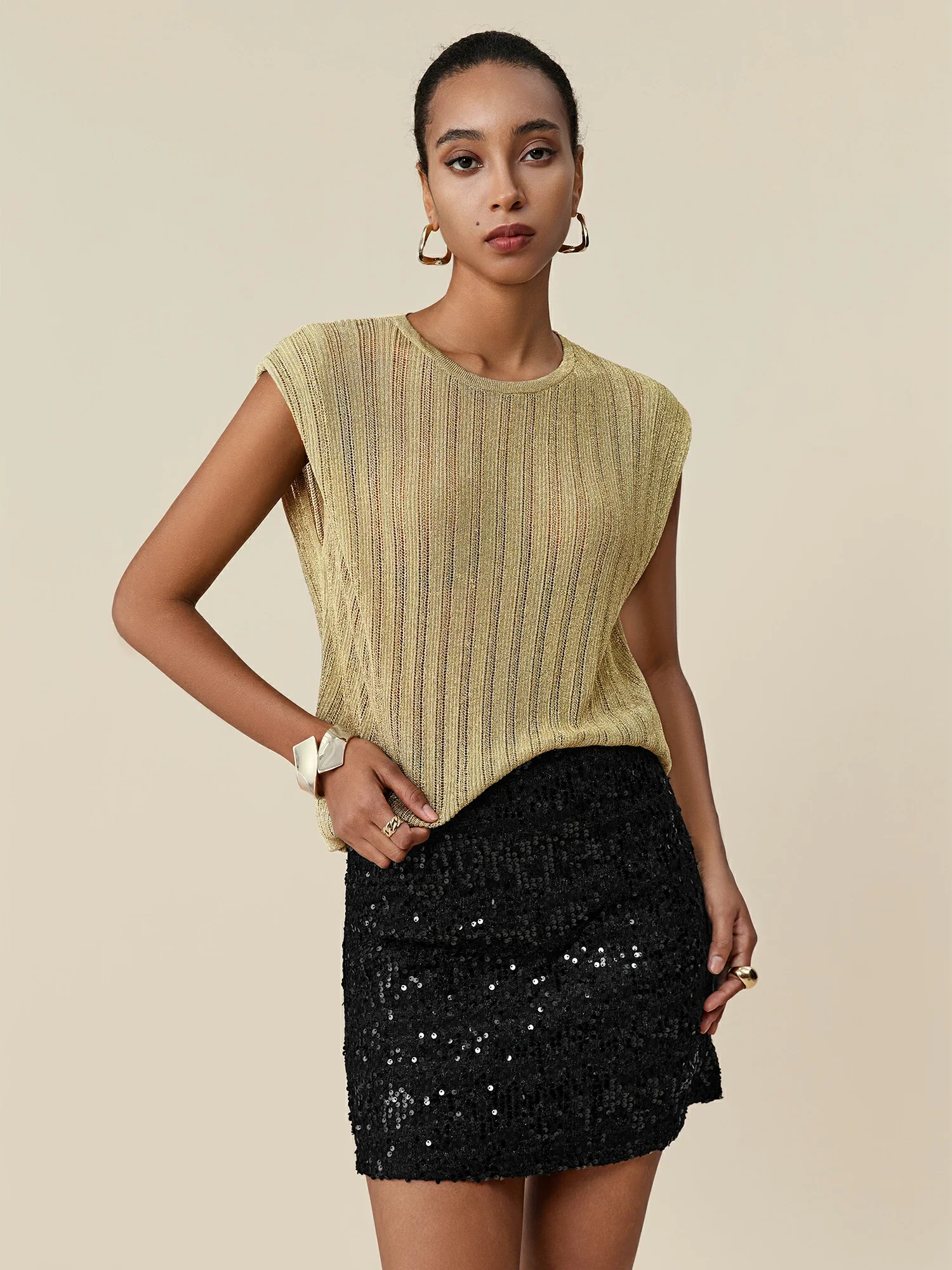 Round Neck Glitter Knit Vest