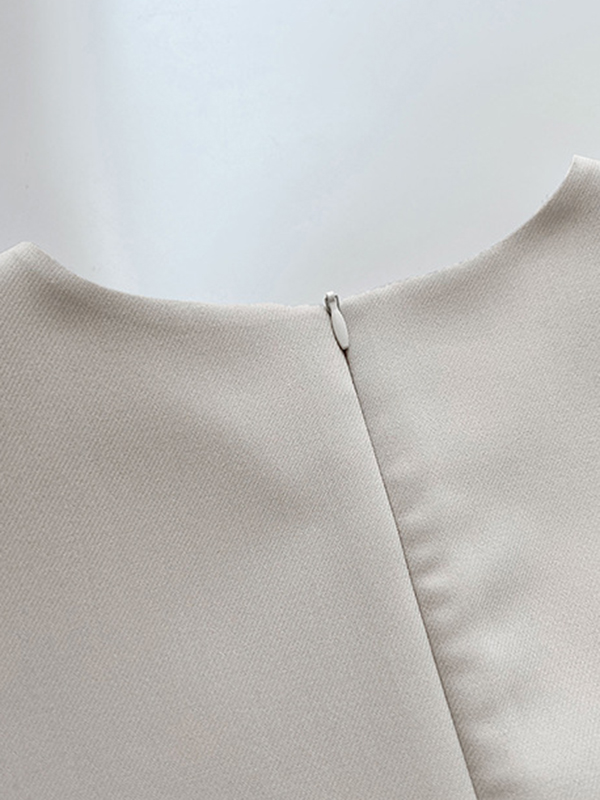 Solid Color Loose Sleeveless Round-Neck Midi Dresses