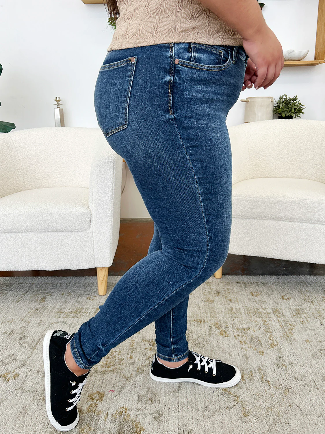 Blue Full Size Classic Handsand Skinny Jeans