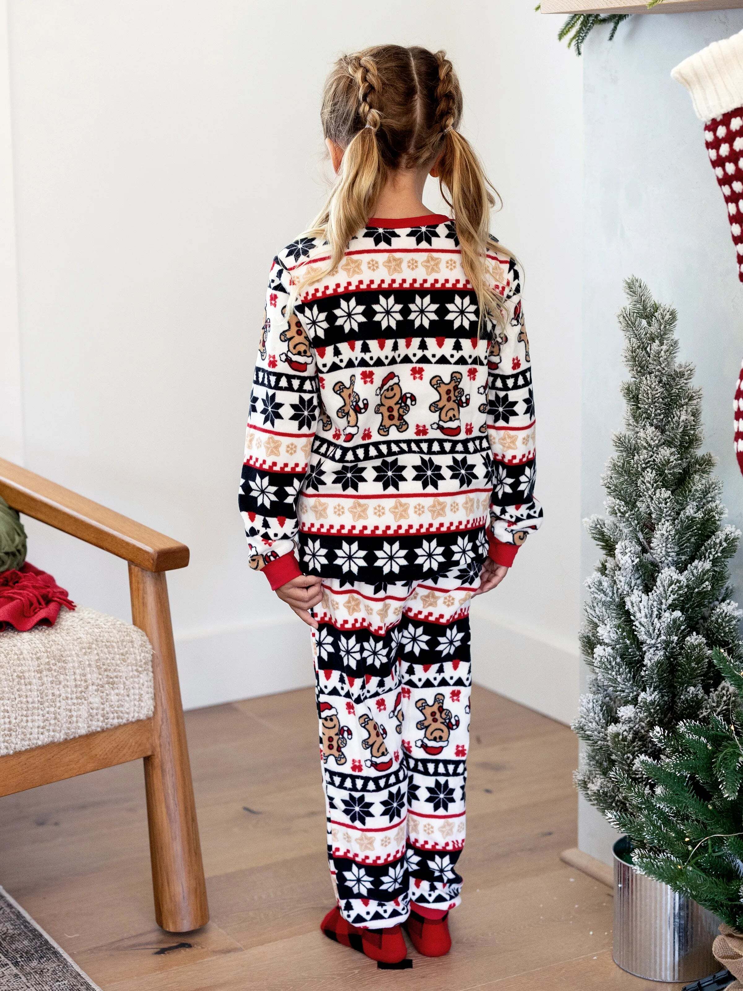 Christmas Matching Family Fleece Pajamas Set Gingerbread and Snowflake Print PJS with Christmas Socks Red