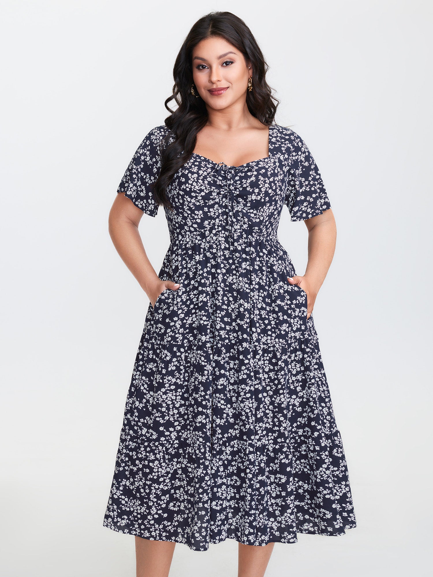 Ditsy Floral Sweetheart Drawstring Pocket Tiered Dress
