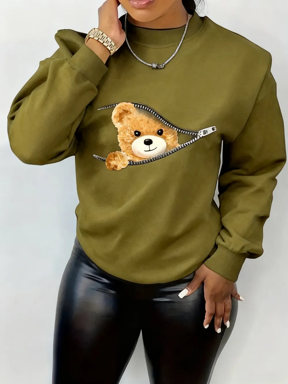 Women's Cartoon Bear Print Drop Shoulder Longsleeves