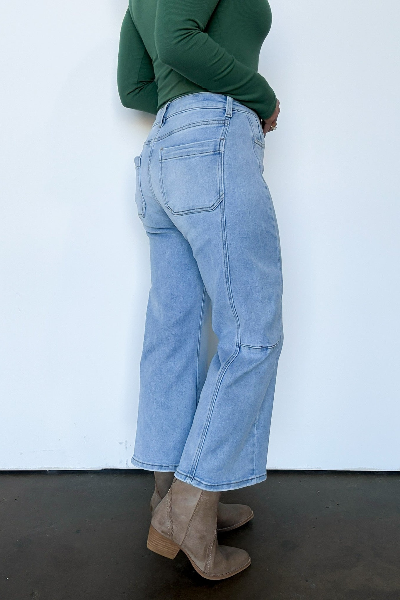 Crop Wide Leg Seam Detail Jeans