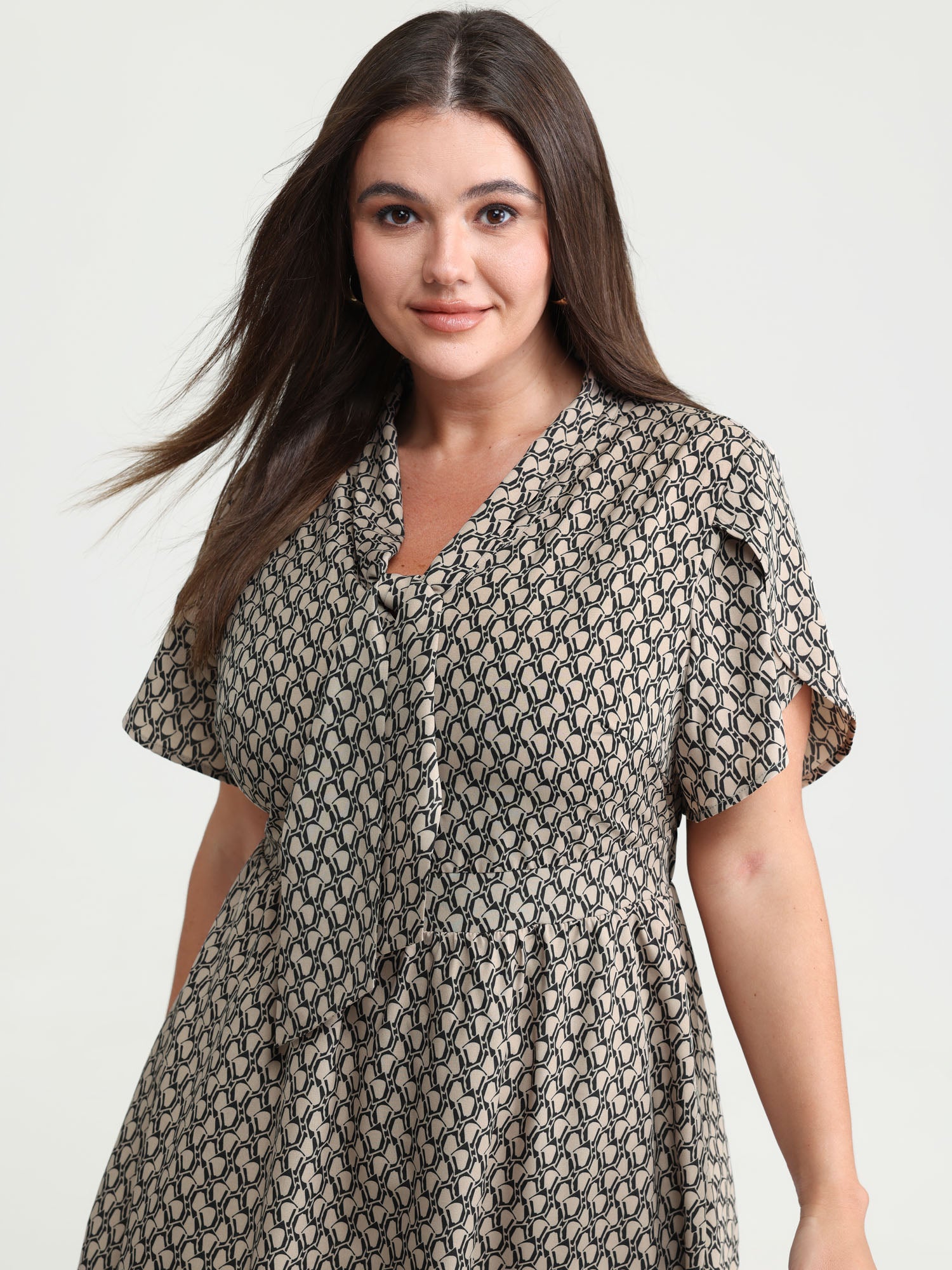 Geometrical Print Petal Sleeve Midi Dress