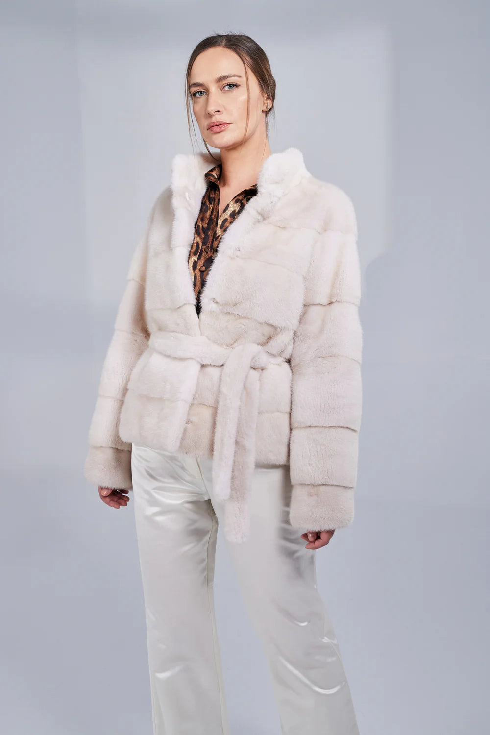 Haină din Blană Naturală de Vizon, cu Cordon, Femei, Pearl 193