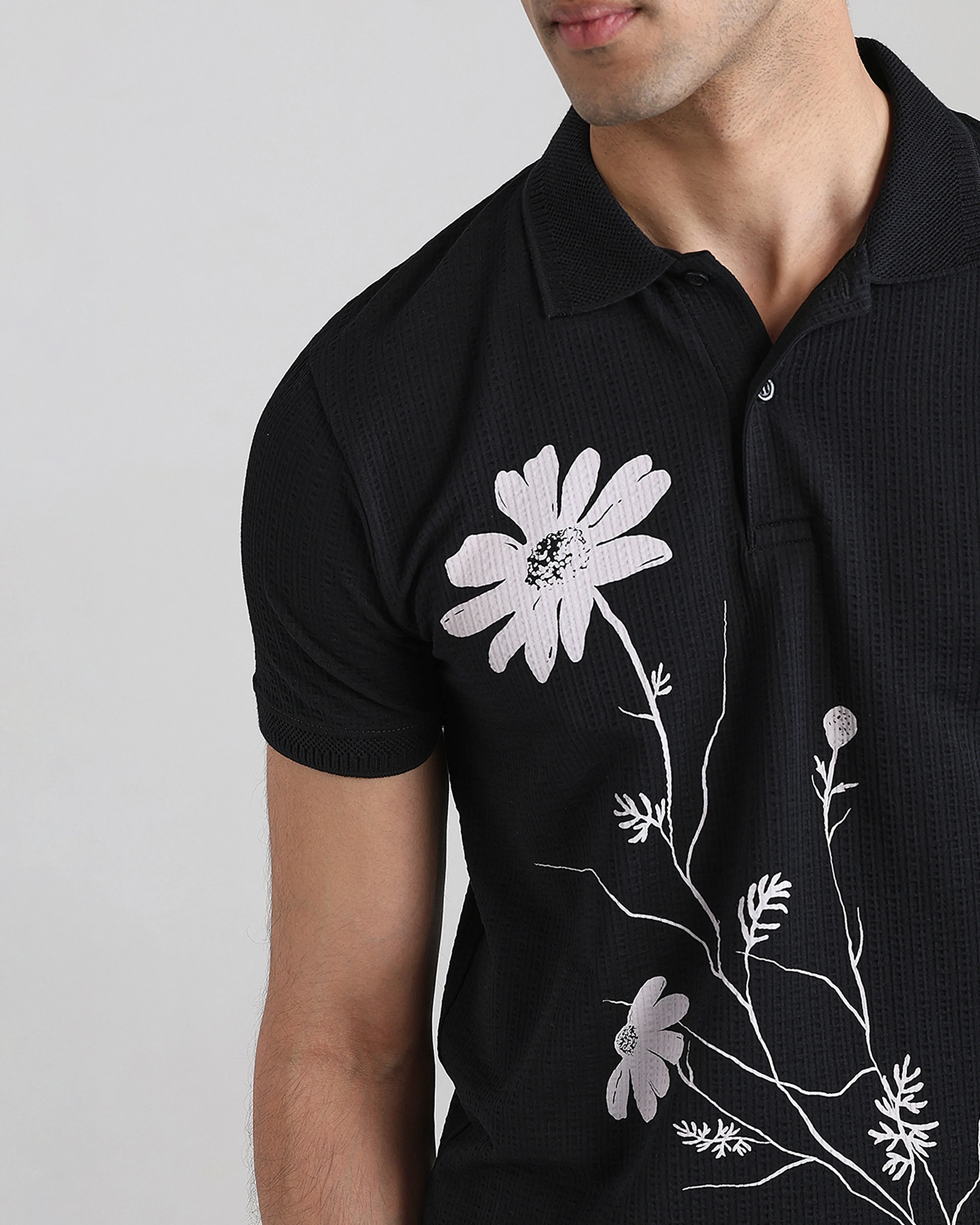 Minimalist Vintage Black Daisy Personality Polo Shirt
