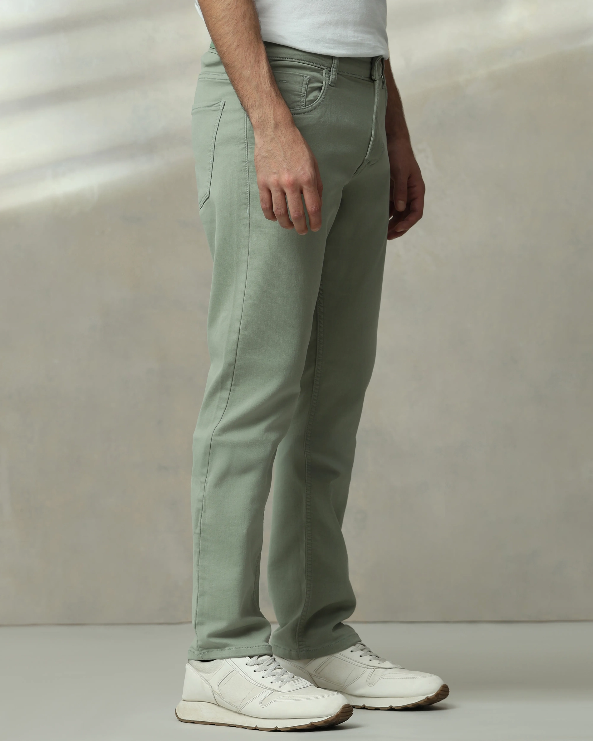 Classic Versatile And Comfortable Straight Sage Jeans