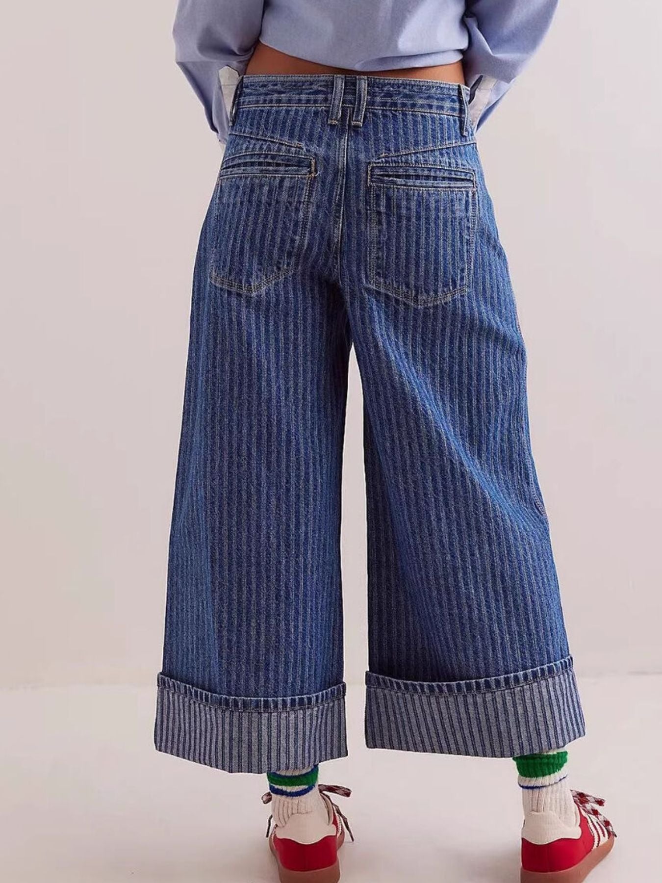 Wide-Leg Cropped Jeans