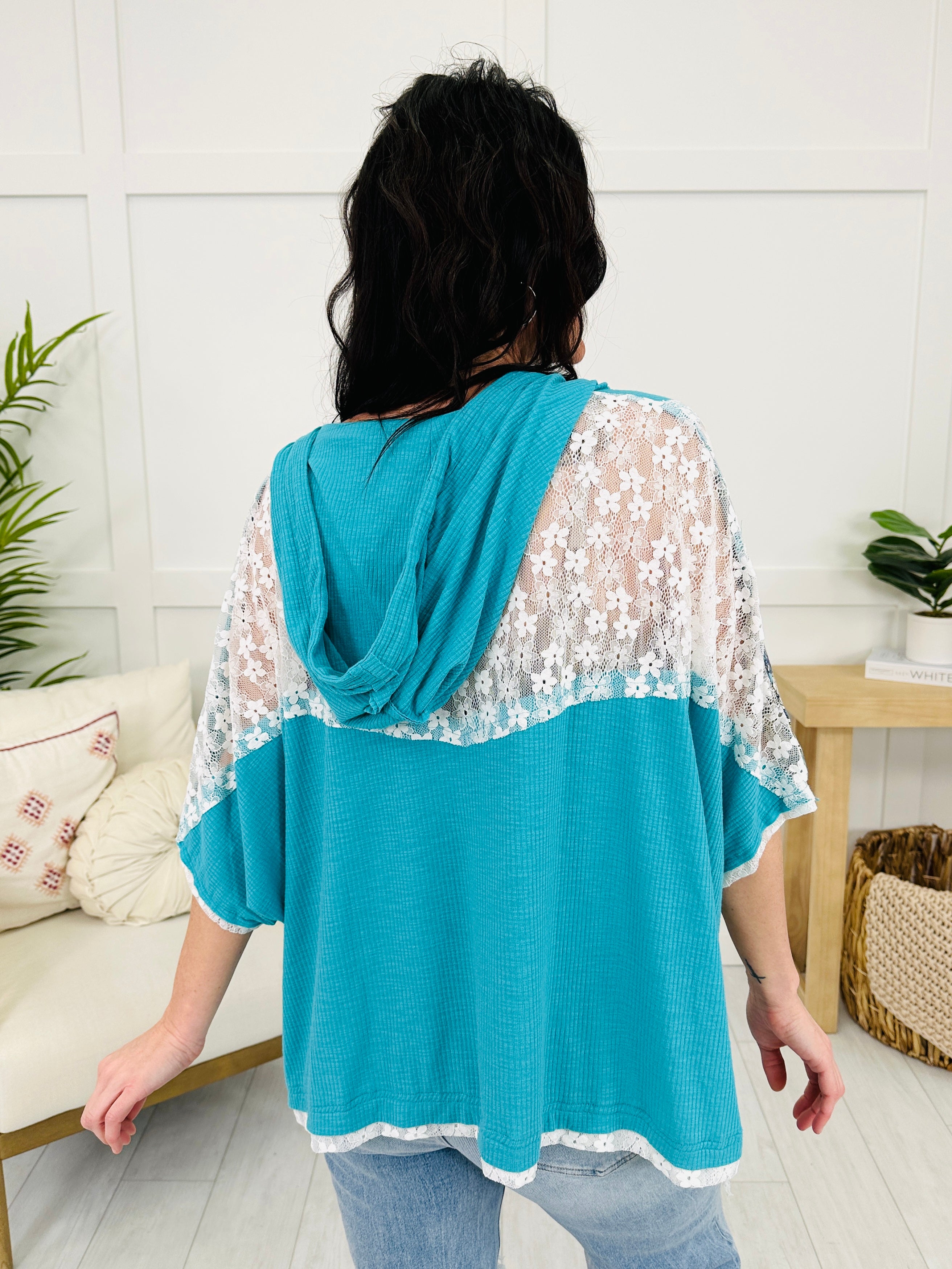 Peaceful Meadow Top In Aqua Blue/Cream